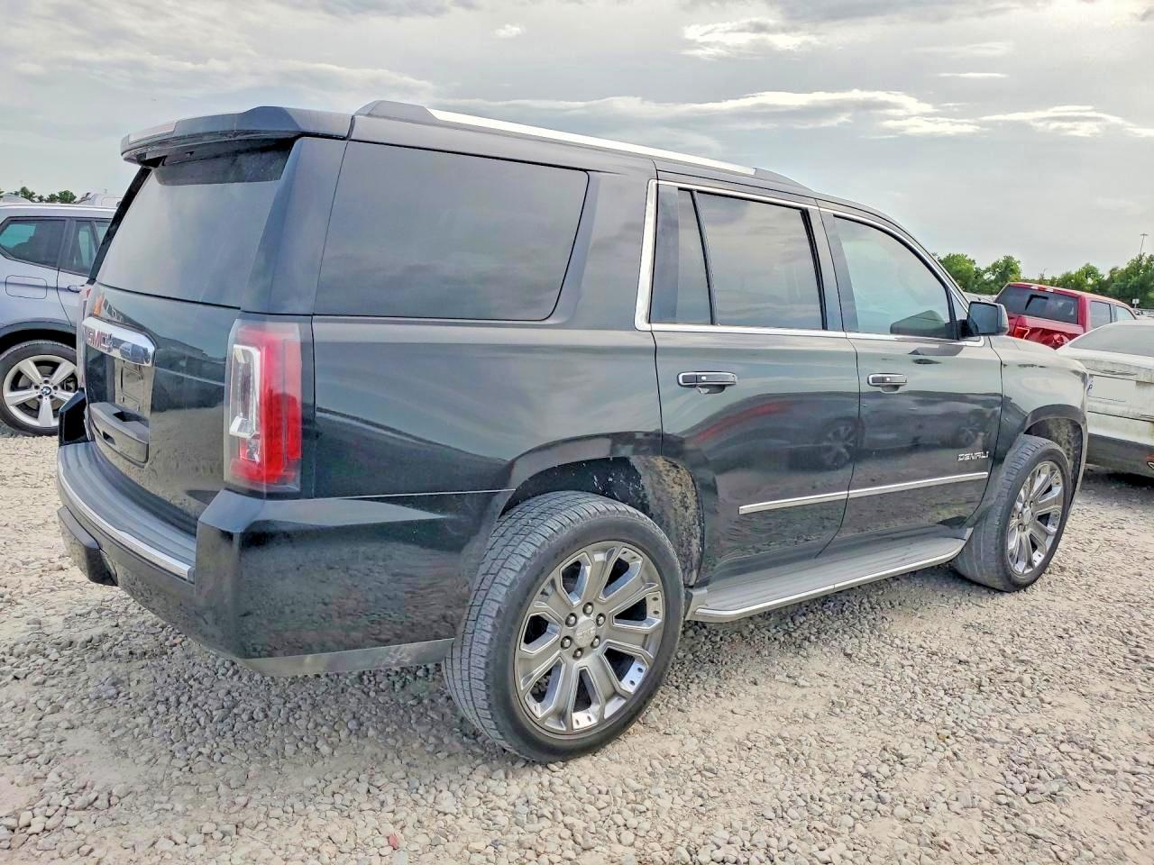 2015 Gmc Yukon Denali Black vin: 1GKS1CKJ9FR176373