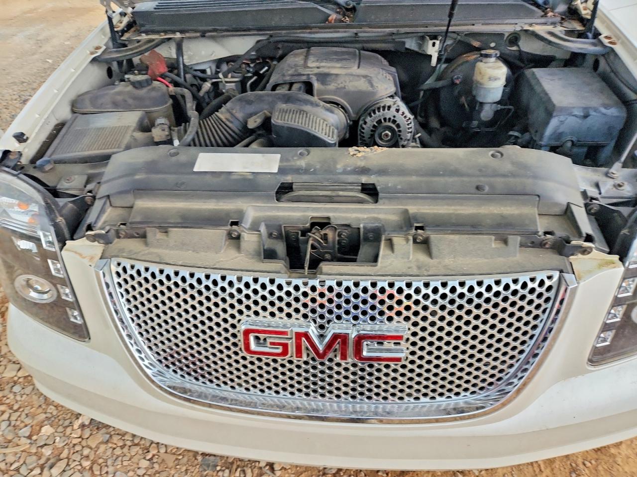 2011 Gmc Yukon Denali White vin: 1GKS1EEF0BR205417