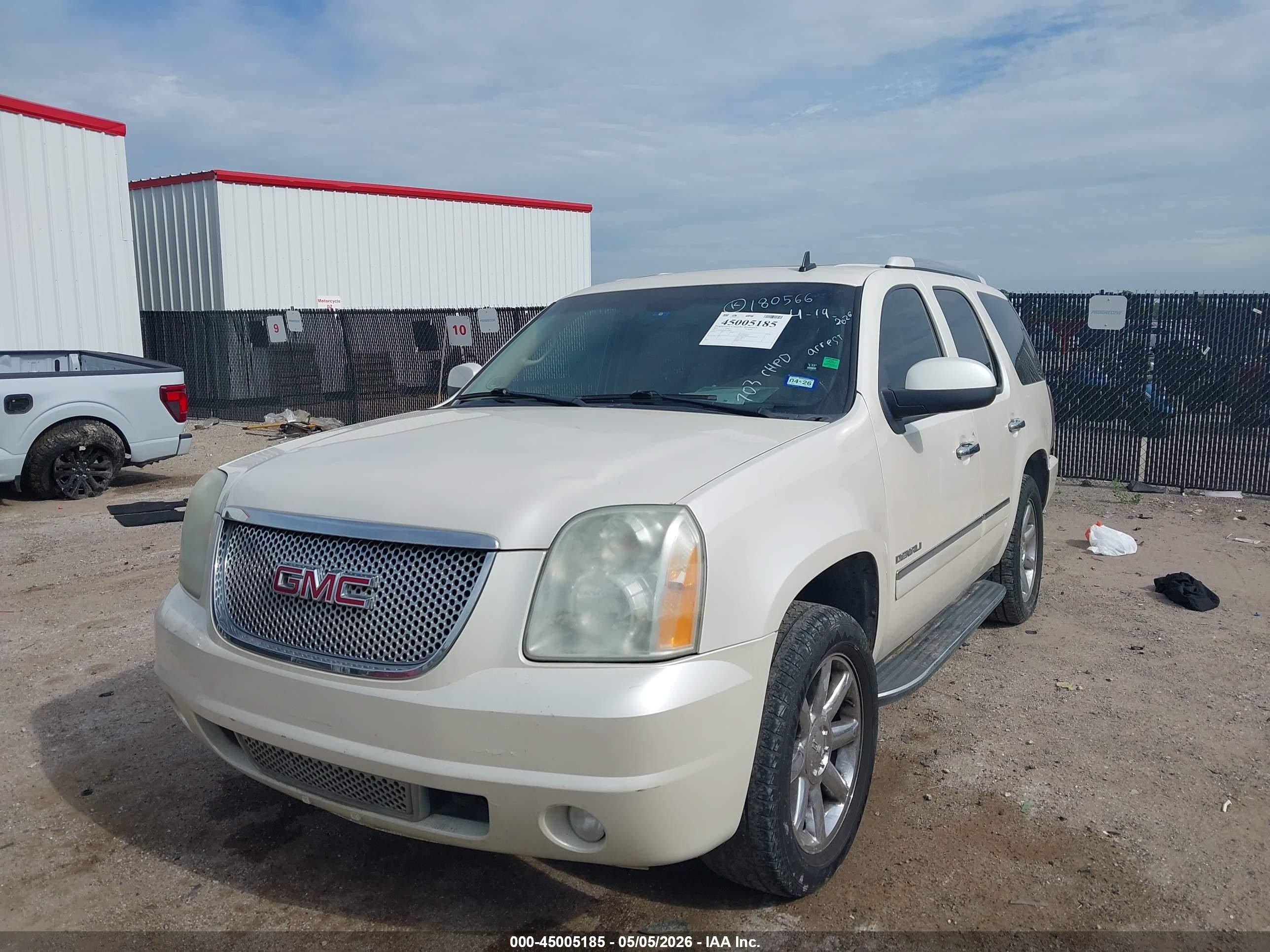 2012 Gmc Yukon Denali Cream vin: 1GKS1EEF0CR107487