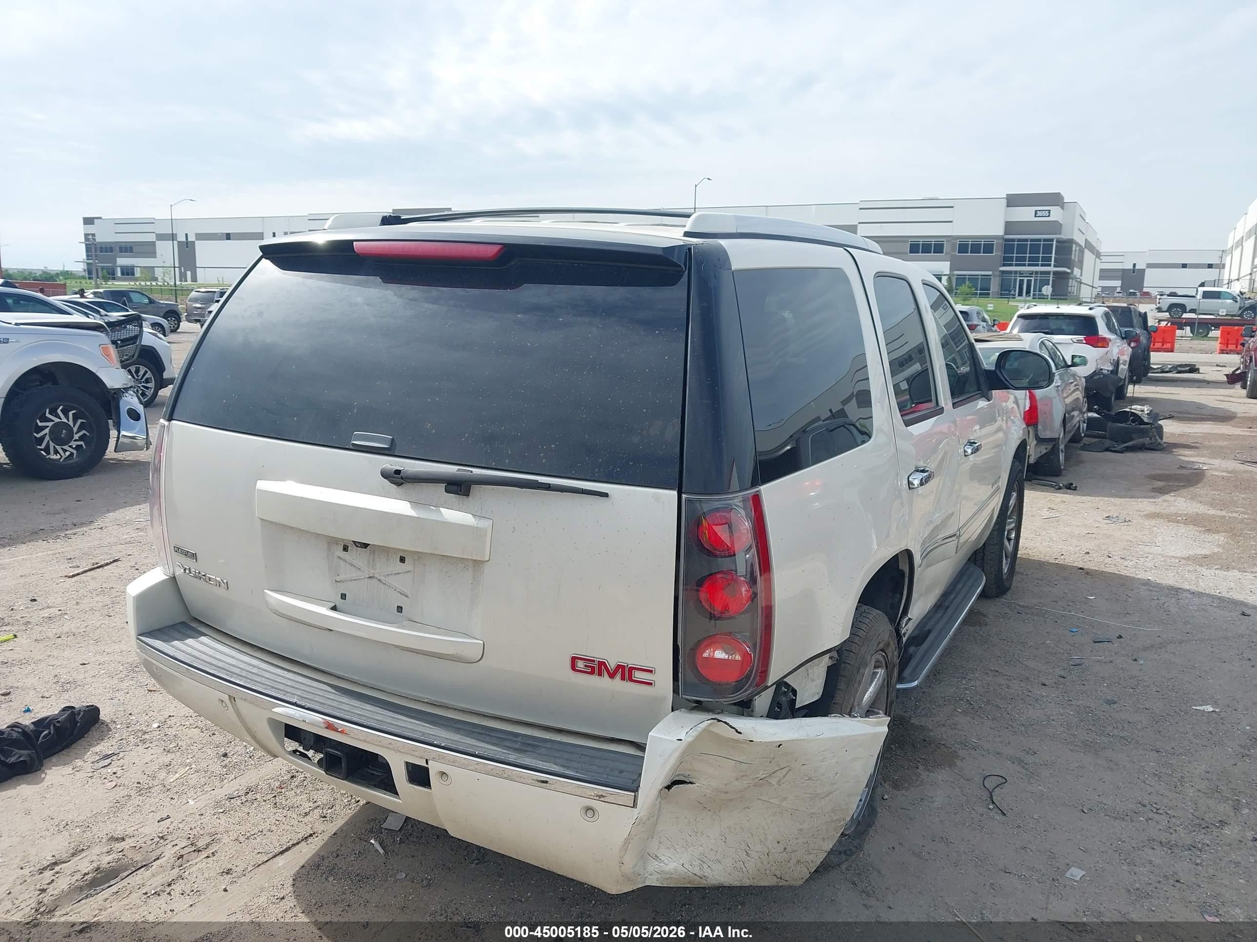 2012 Gmc Yukon Denali Cream vin: 1GKS1EEF0CR107487