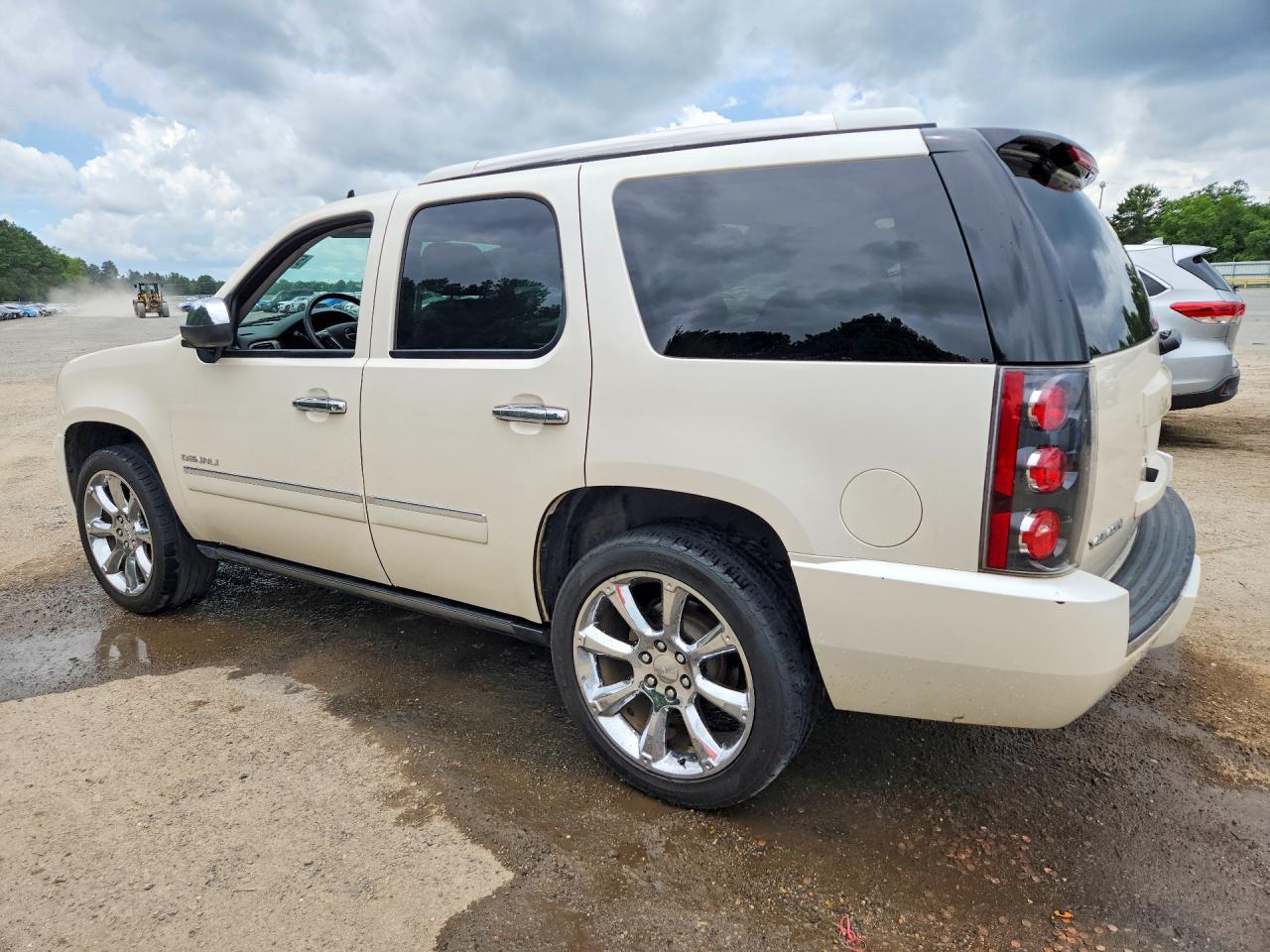 2013 Gmc Yukon Denali Кремовый vin: 1GKS1EEF1DR118774