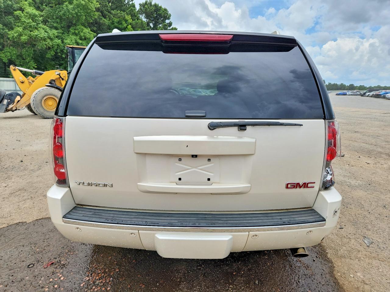 2013 Gmc Yukon Denali Кремовый vin: 1GKS1EEF1DR118774
