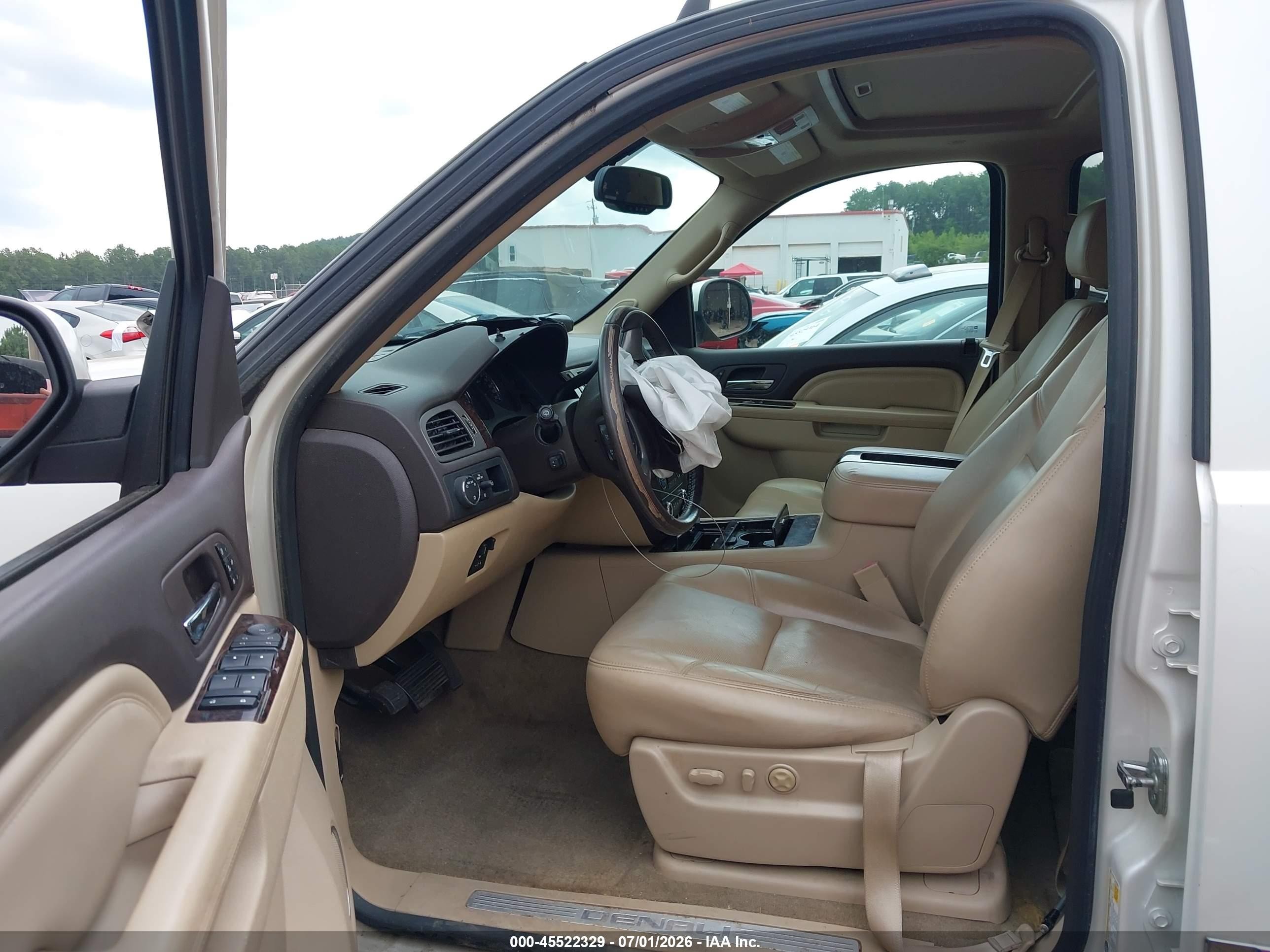 2013 Gmc Yukon Denali Cream vin: 1GKS1EEF1DR326847