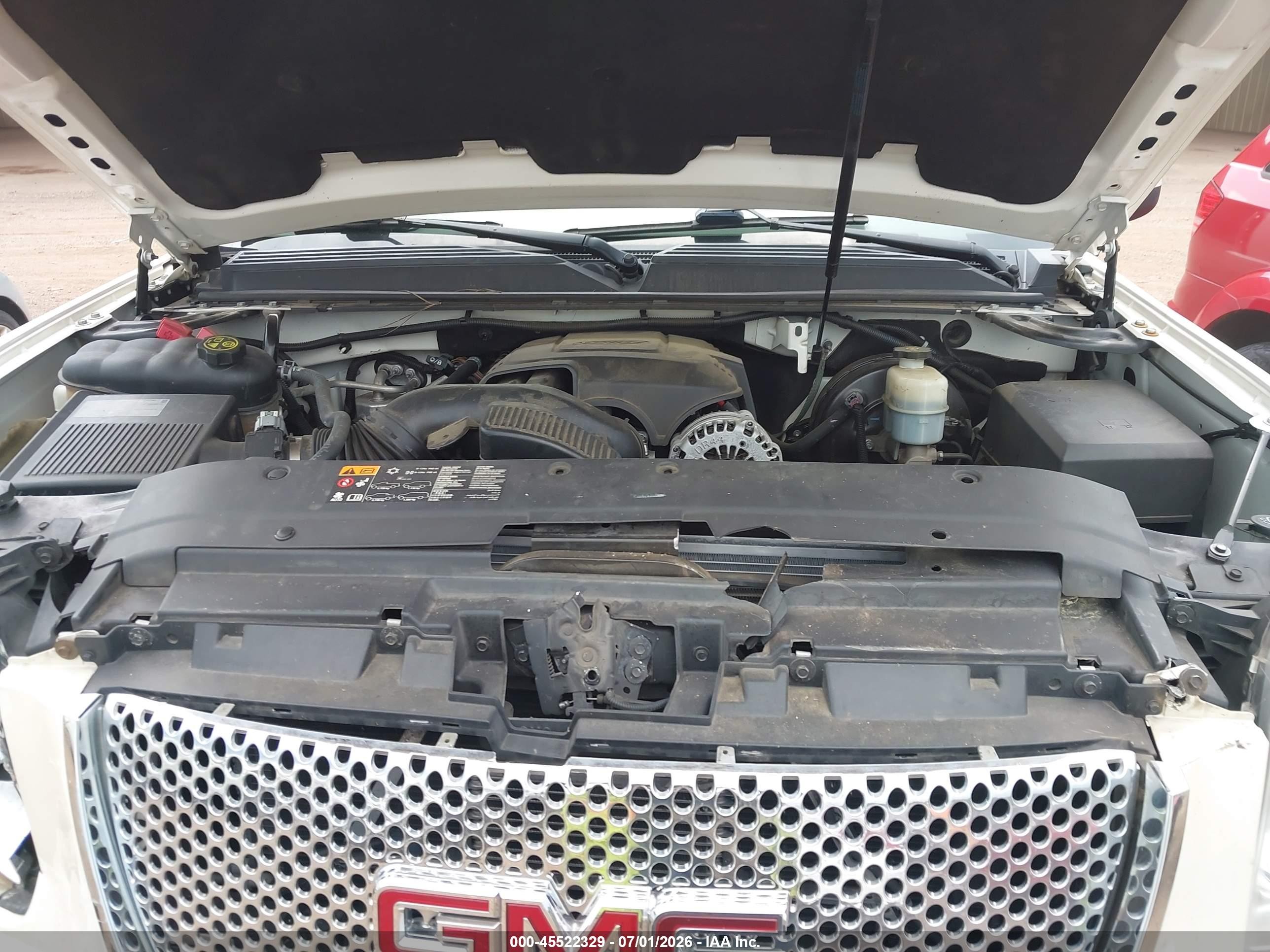2013 Gmc Yukon Denali Cream vin: 1GKS1EEF1DR326847