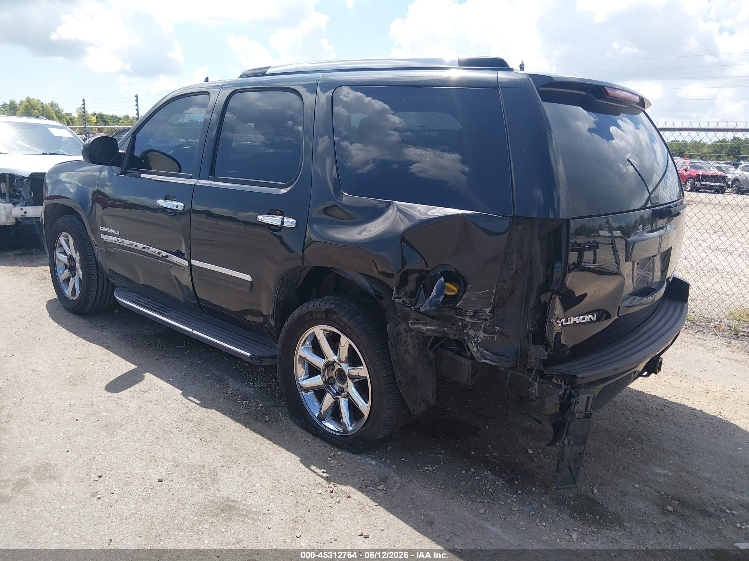 2013 Gmc Yukon Denali Black vin: 1GKS1EEF2DR152173