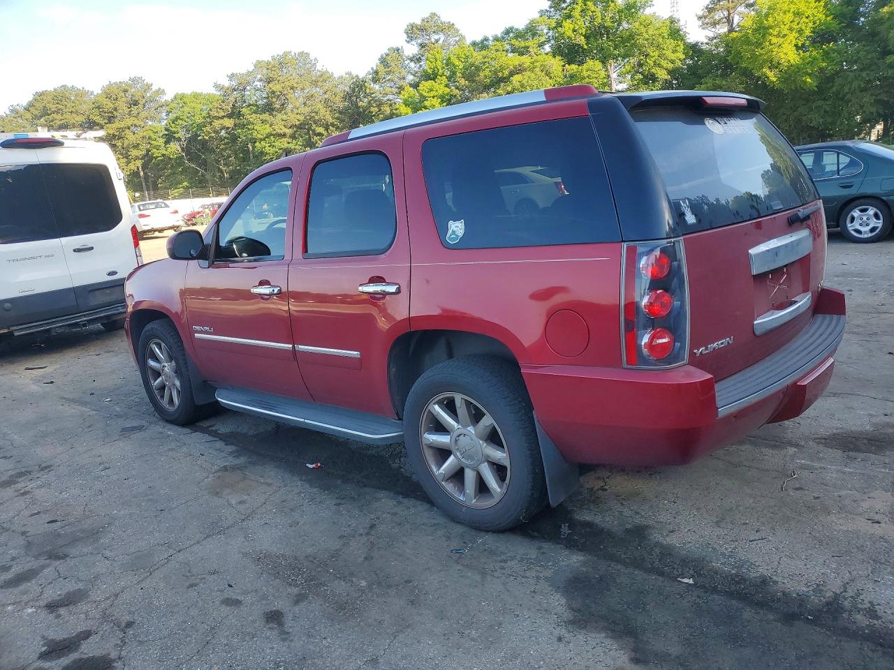 2013 Gmc Yukon Denali Red vin: 1GKS1EEF3DR125709