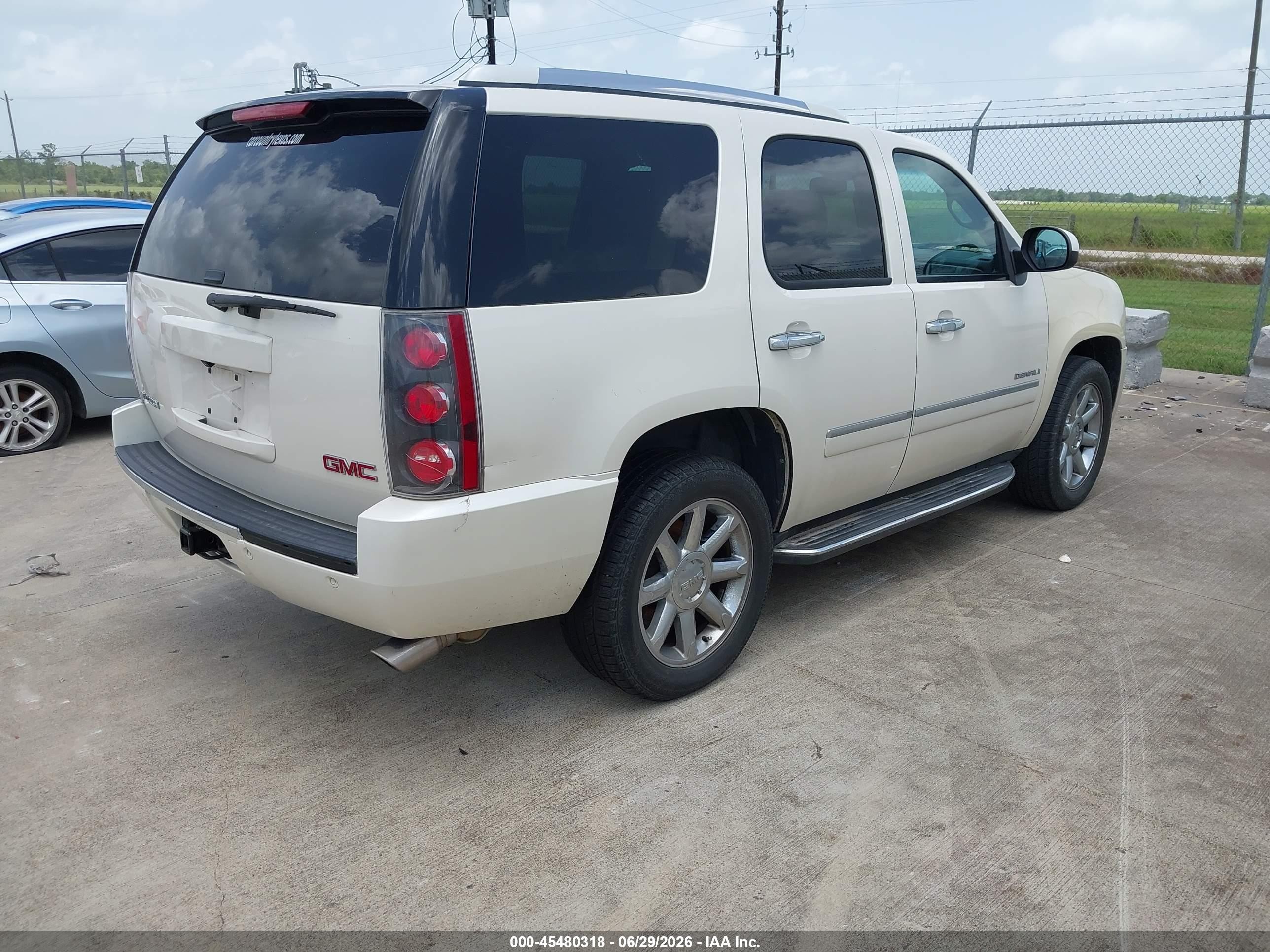 2013 Gmc Yukon Denali Tan vin: 1GKS1EEF3DR167278