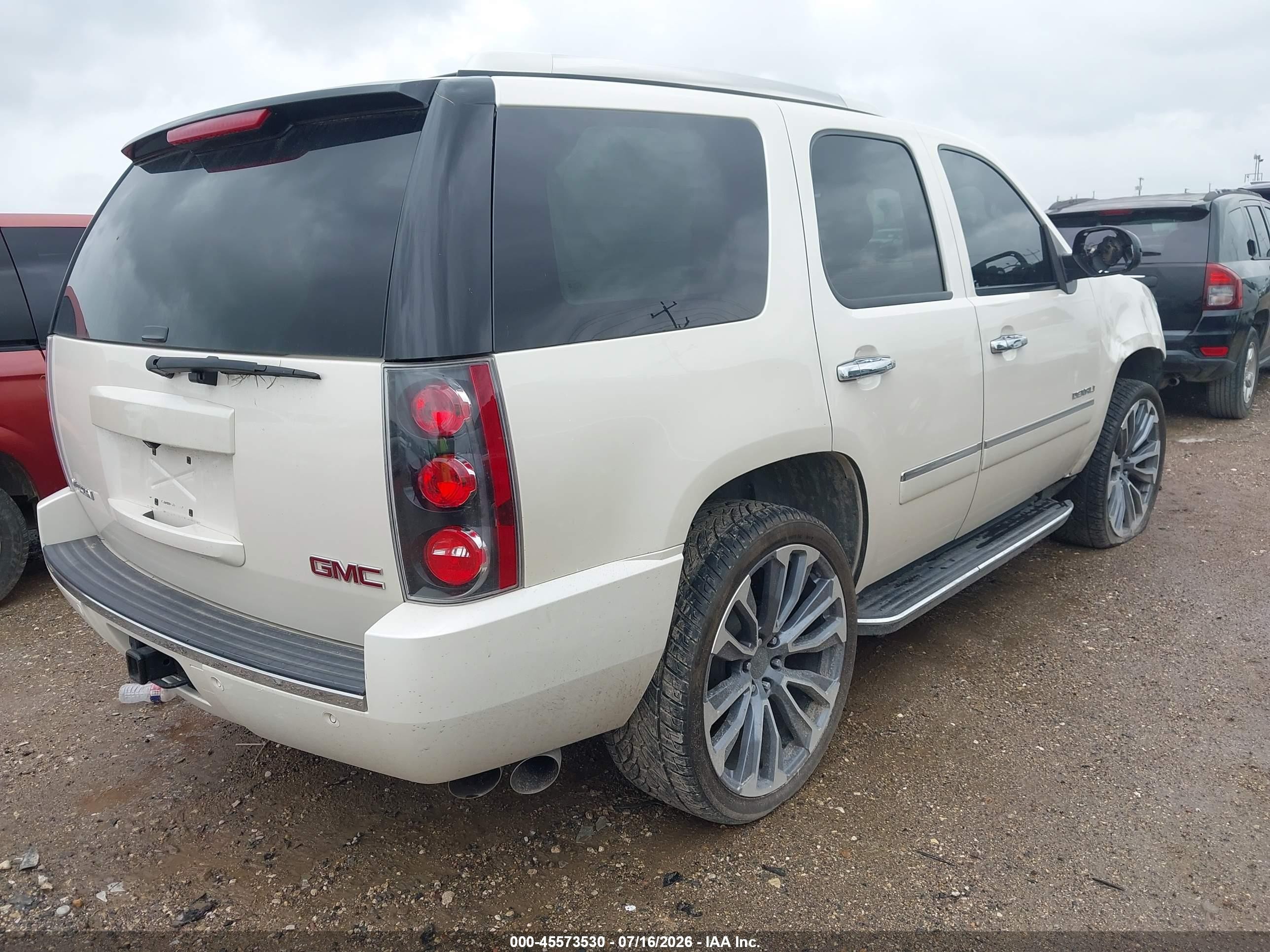 2014 Gmc Yukon Denali Белый vin: 1GKS1EEF3ER141295