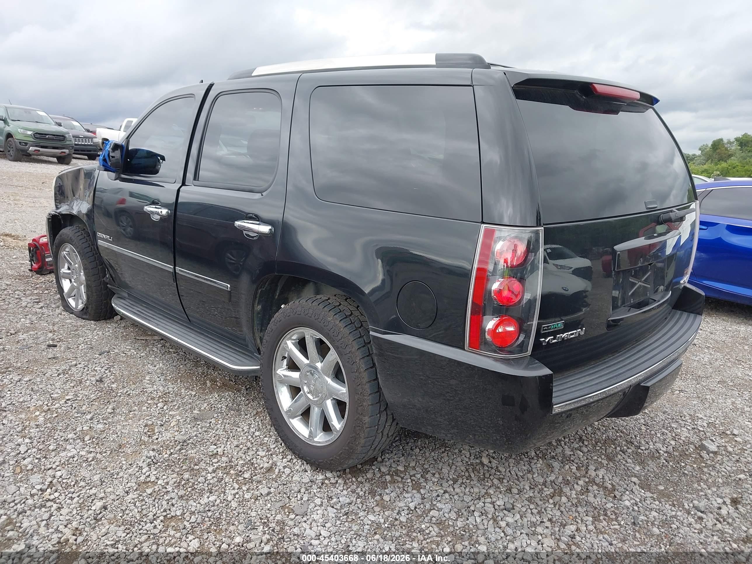 2011 Gmc Yukon Denali Черный vin: 1GKS1EEF4BR246407