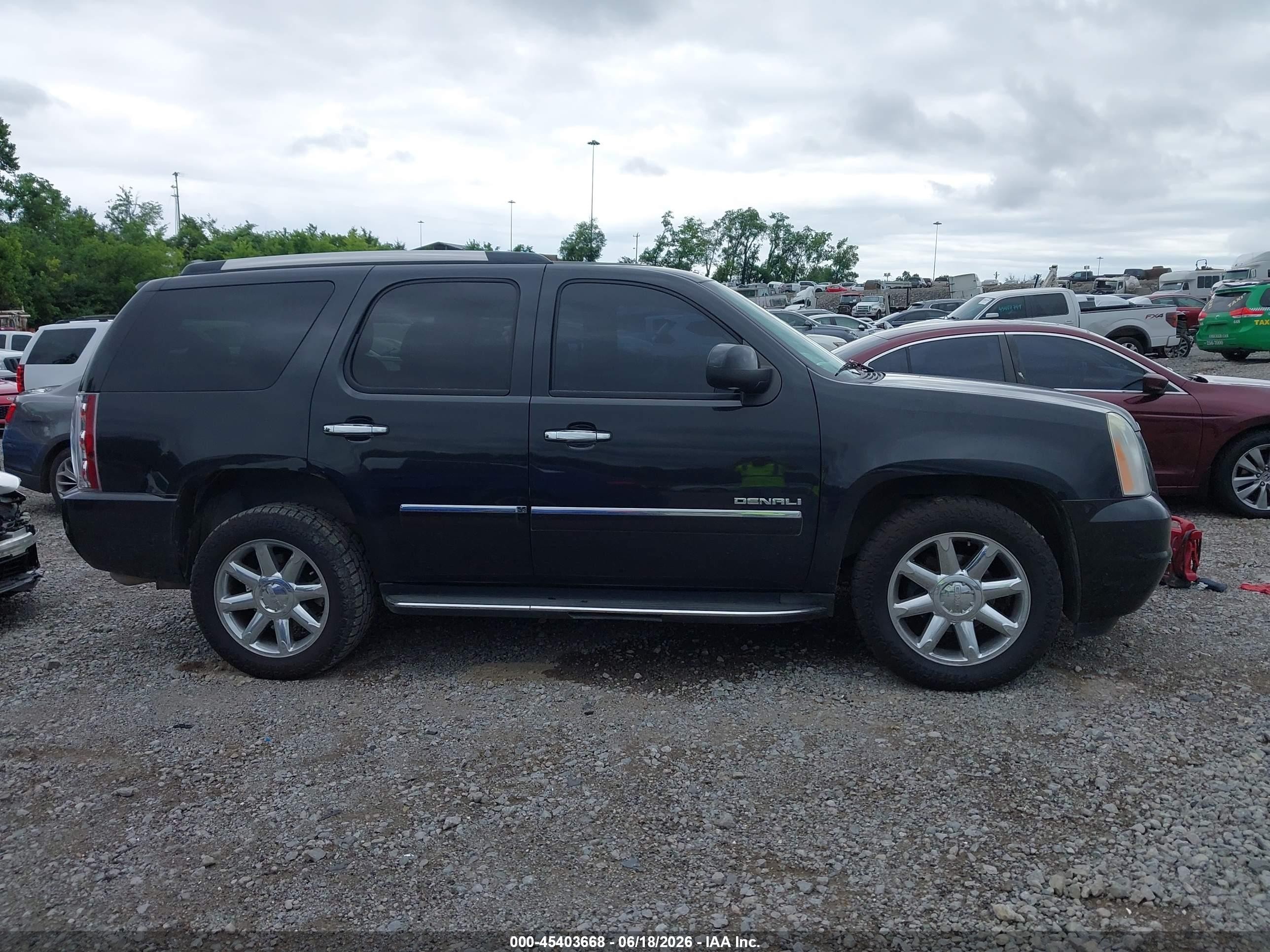 2011 Gmc Yukon Denali Черный vin: 1GKS1EEF4BR246407