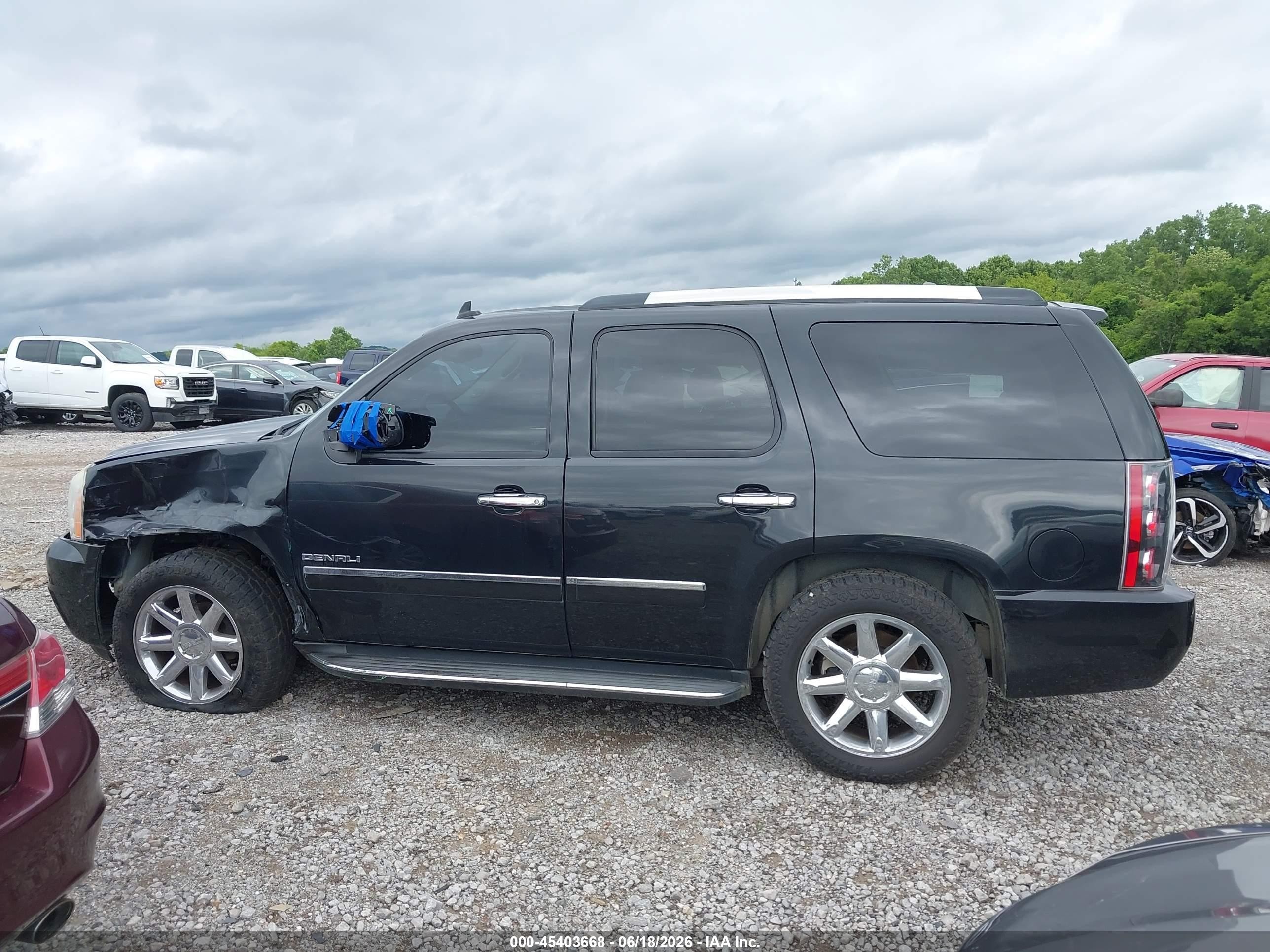 2011 Gmc Yukon Denali Черный vin: 1GKS1EEF4BR246407
