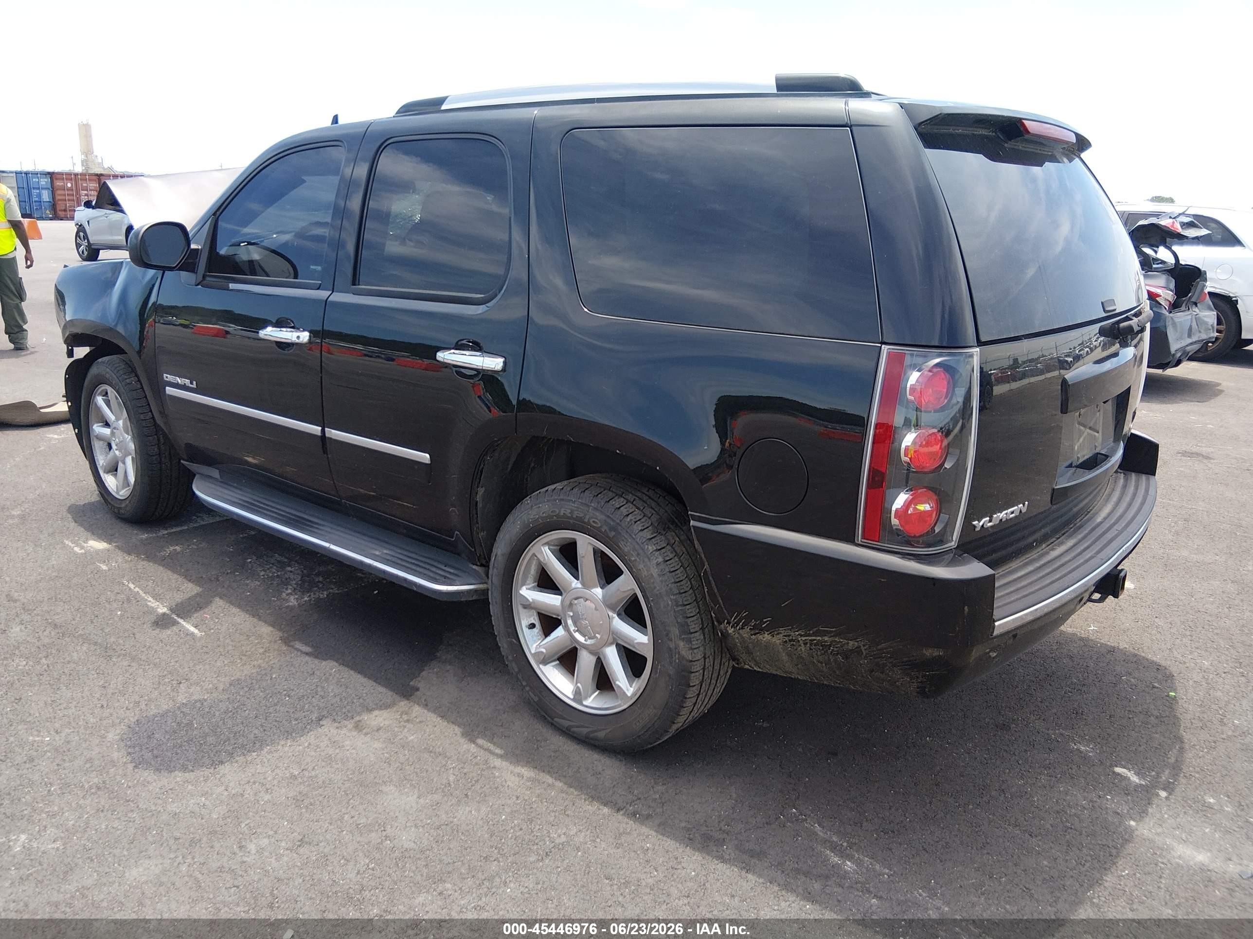 2014 Gmc Yukon Denali Black vin: 1GKS1EEF4ER140267