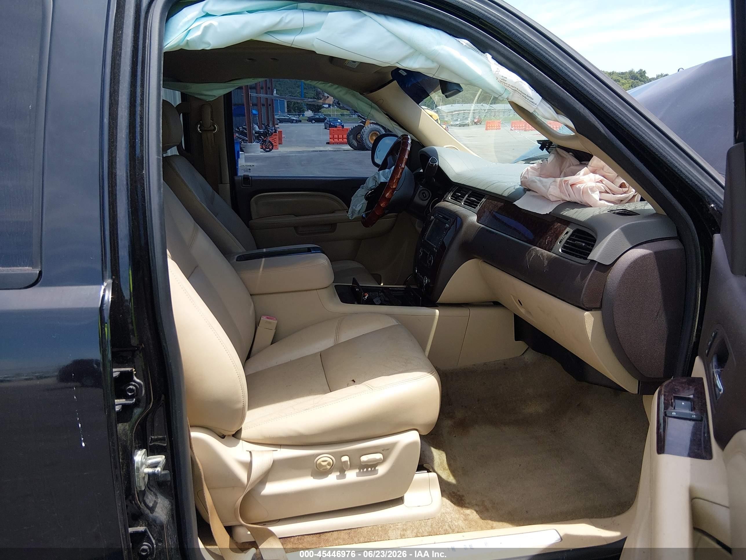 2014 Gmc Yukon Denali Black vin: 1GKS1EEF4ER140267