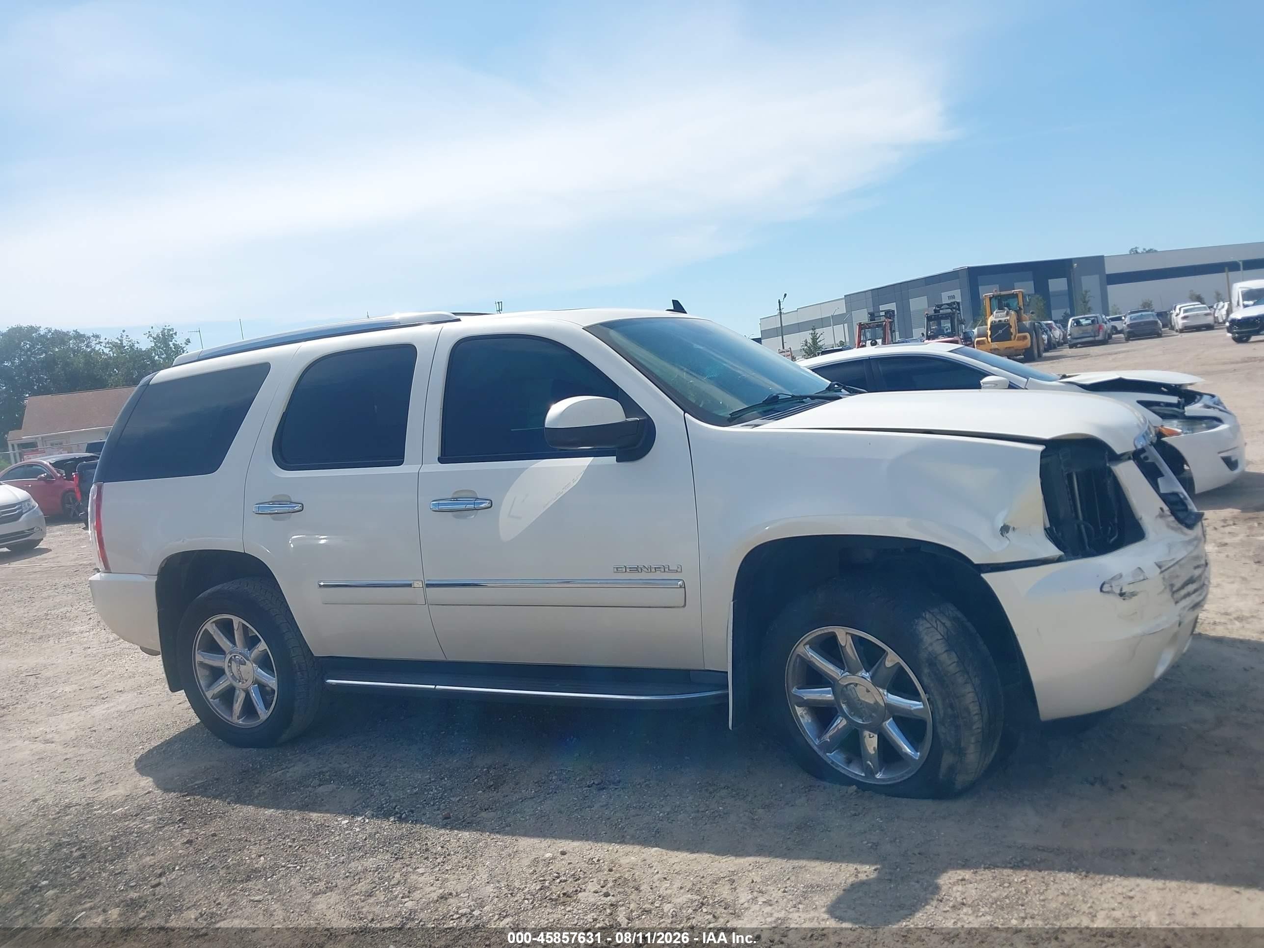 2011 Gmc Yukon Denali Белый vin: 1GKS1EEF5BR369312