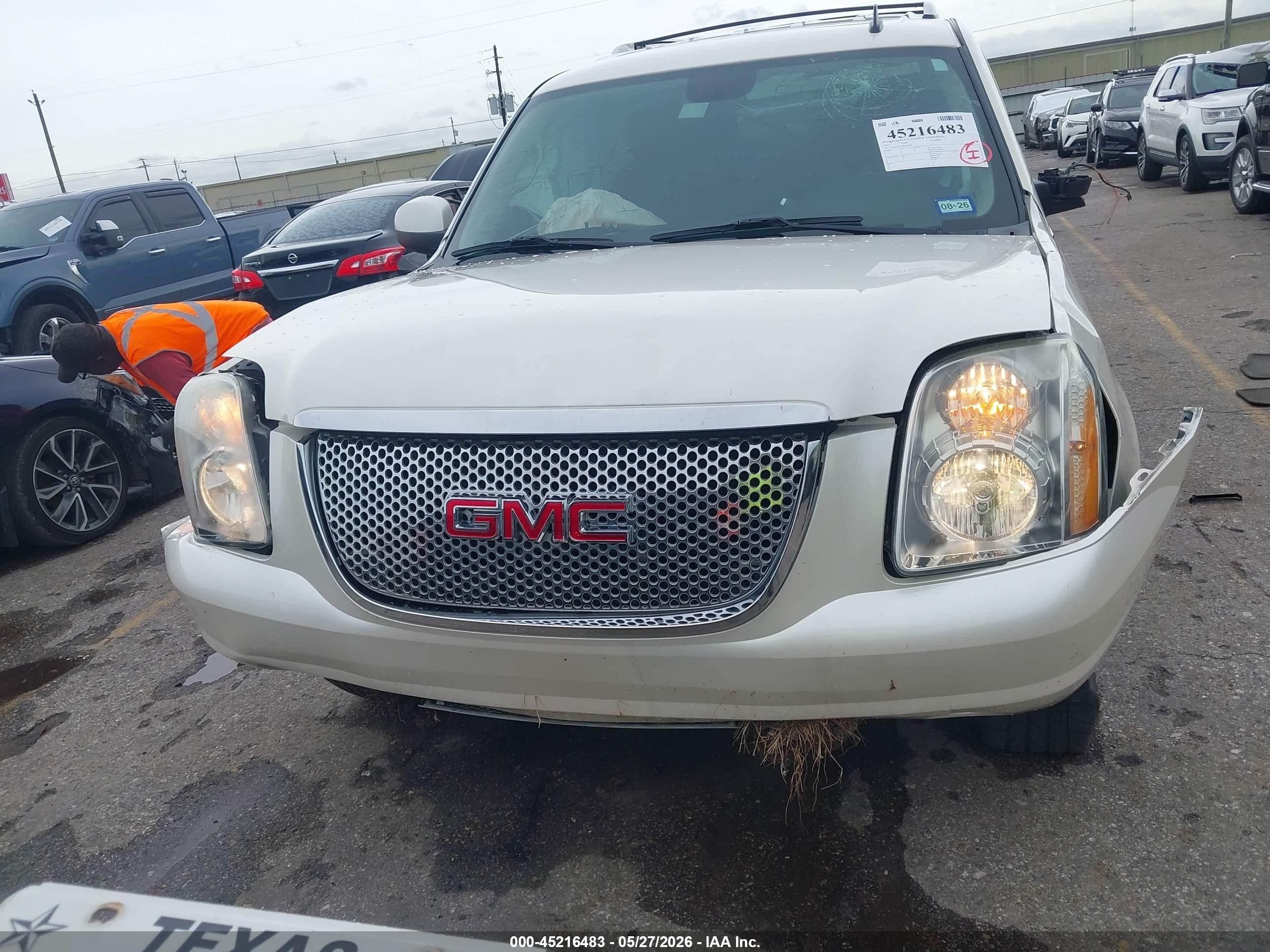2011 Gmc Yukon Denali Белый vin: 1GKS1EEF5BR389916