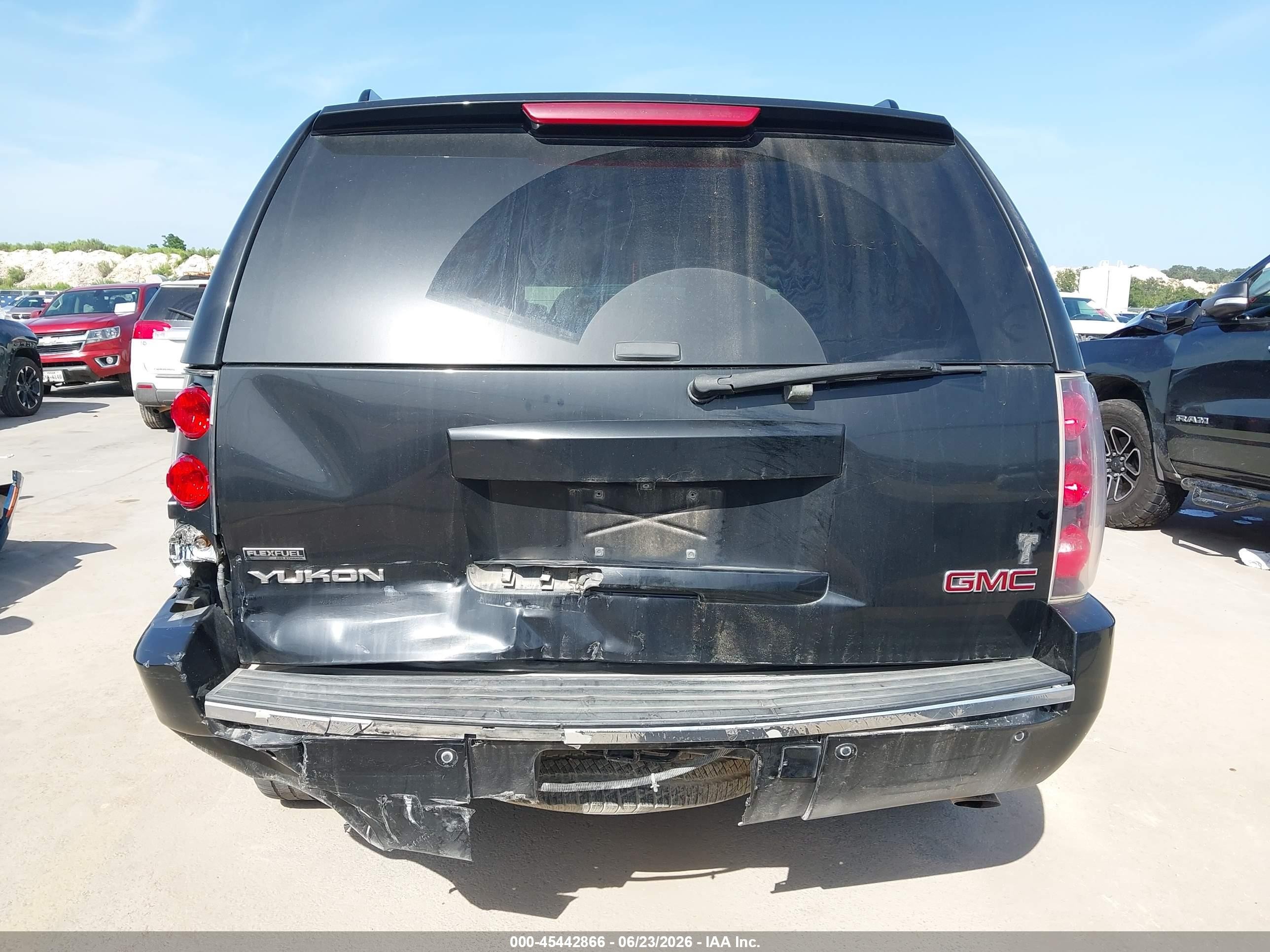 2012 Gmc Yukon Denali Black vin: 1GKS1EEF6CR167774