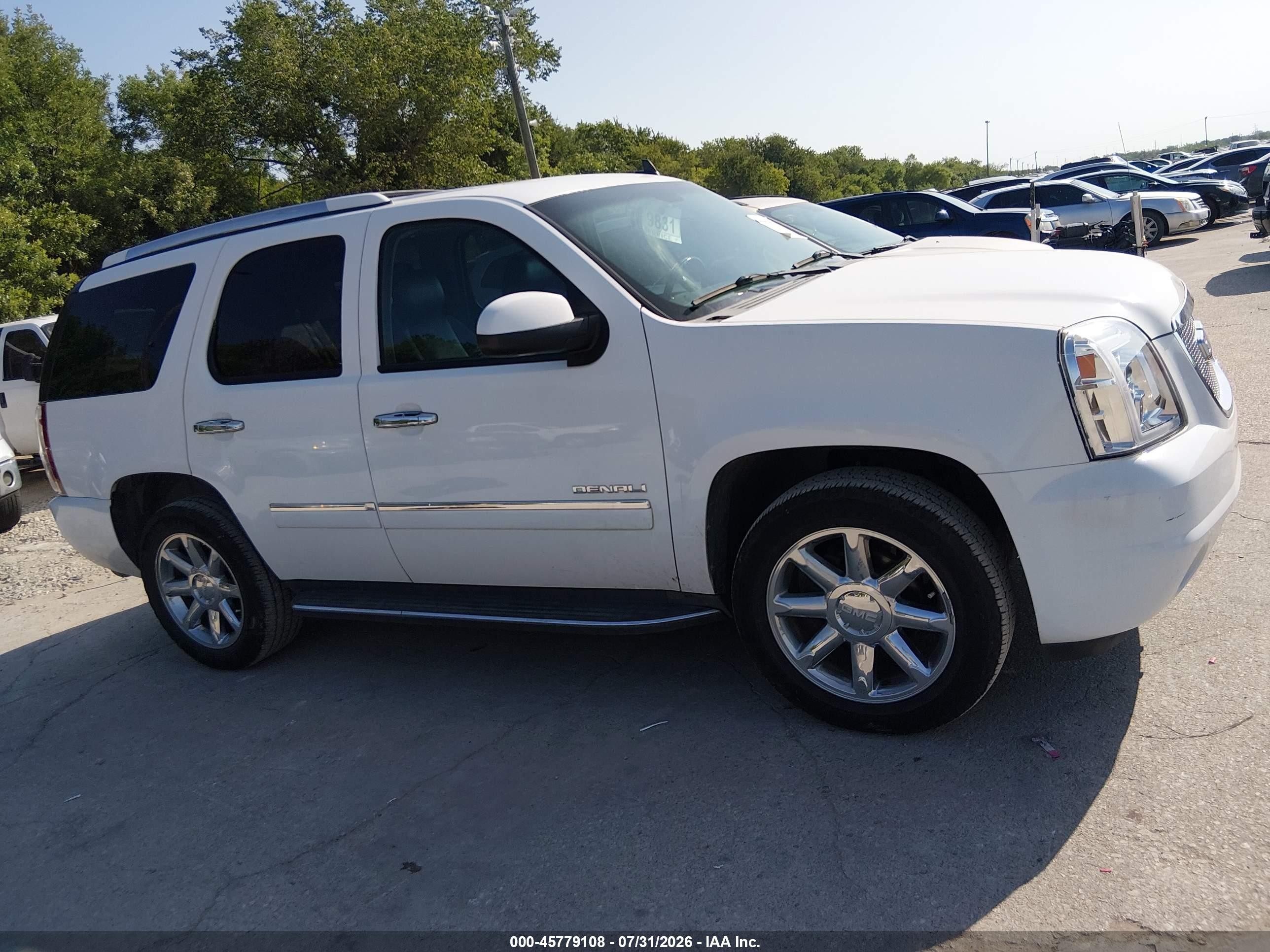 2011 Gmc Yukon Denali White vin: 1GKS1EEF7BR216401