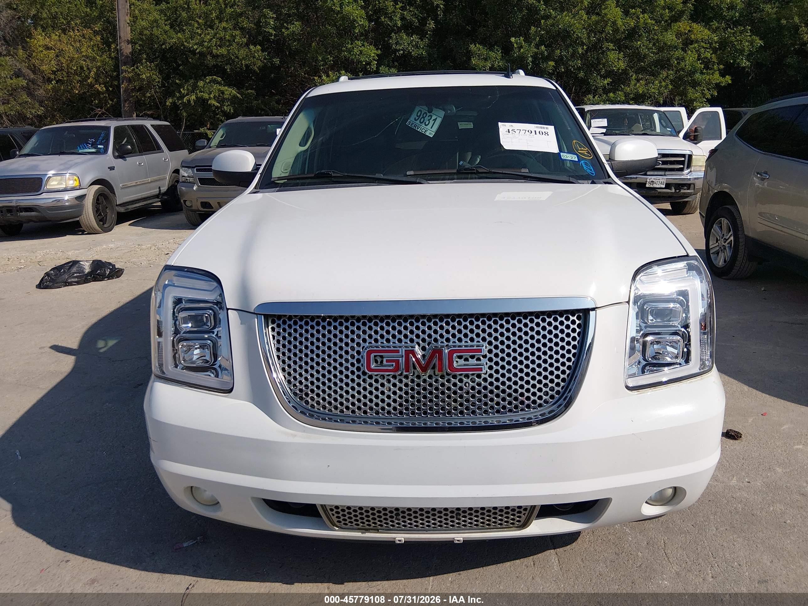 2011 Gmc Yukon Denali White vin: 1GKS1EEF7BR216401