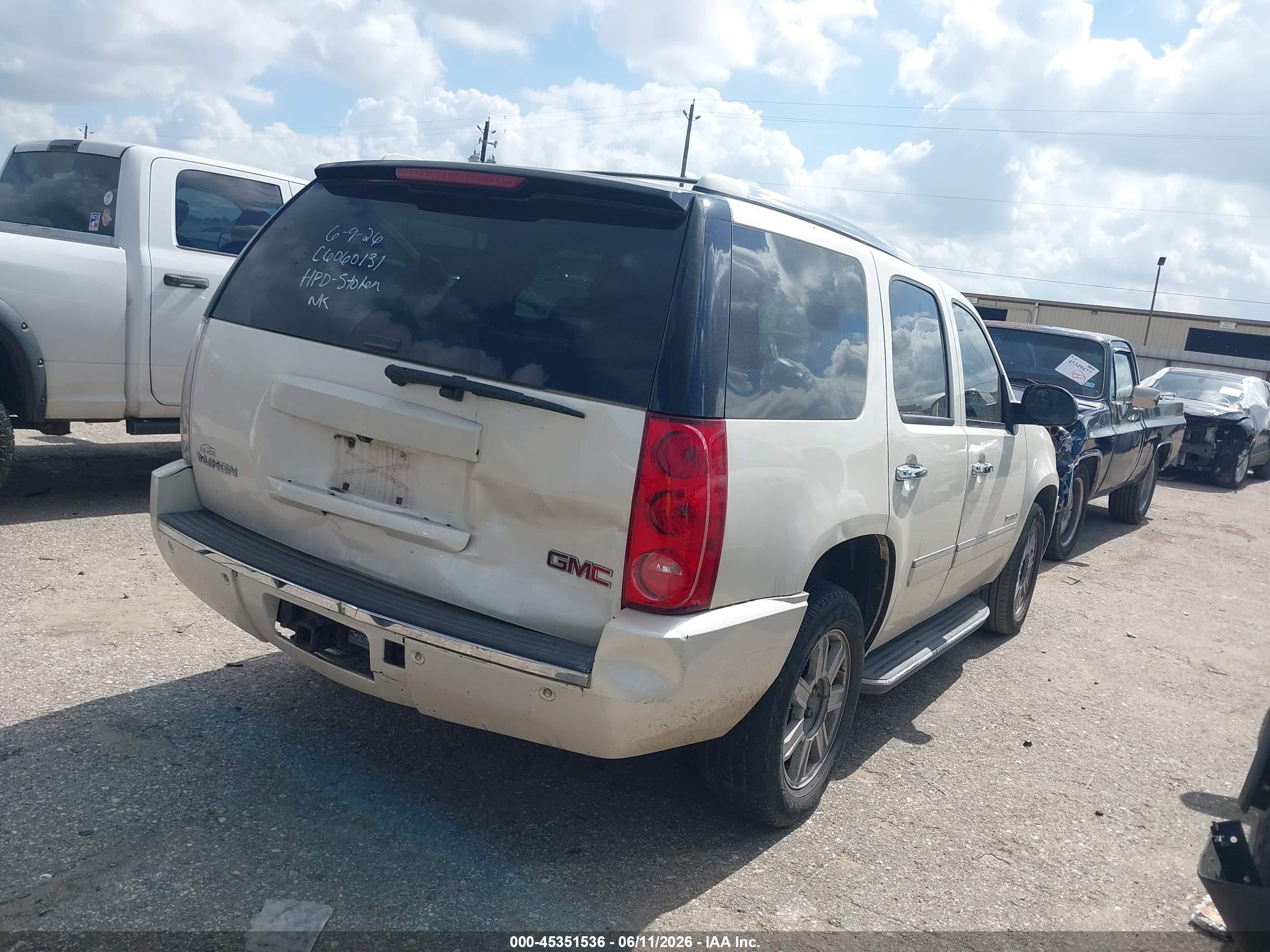 2013 Gmc Yukon Denali White vin: 1GKS1EEF9DR370417