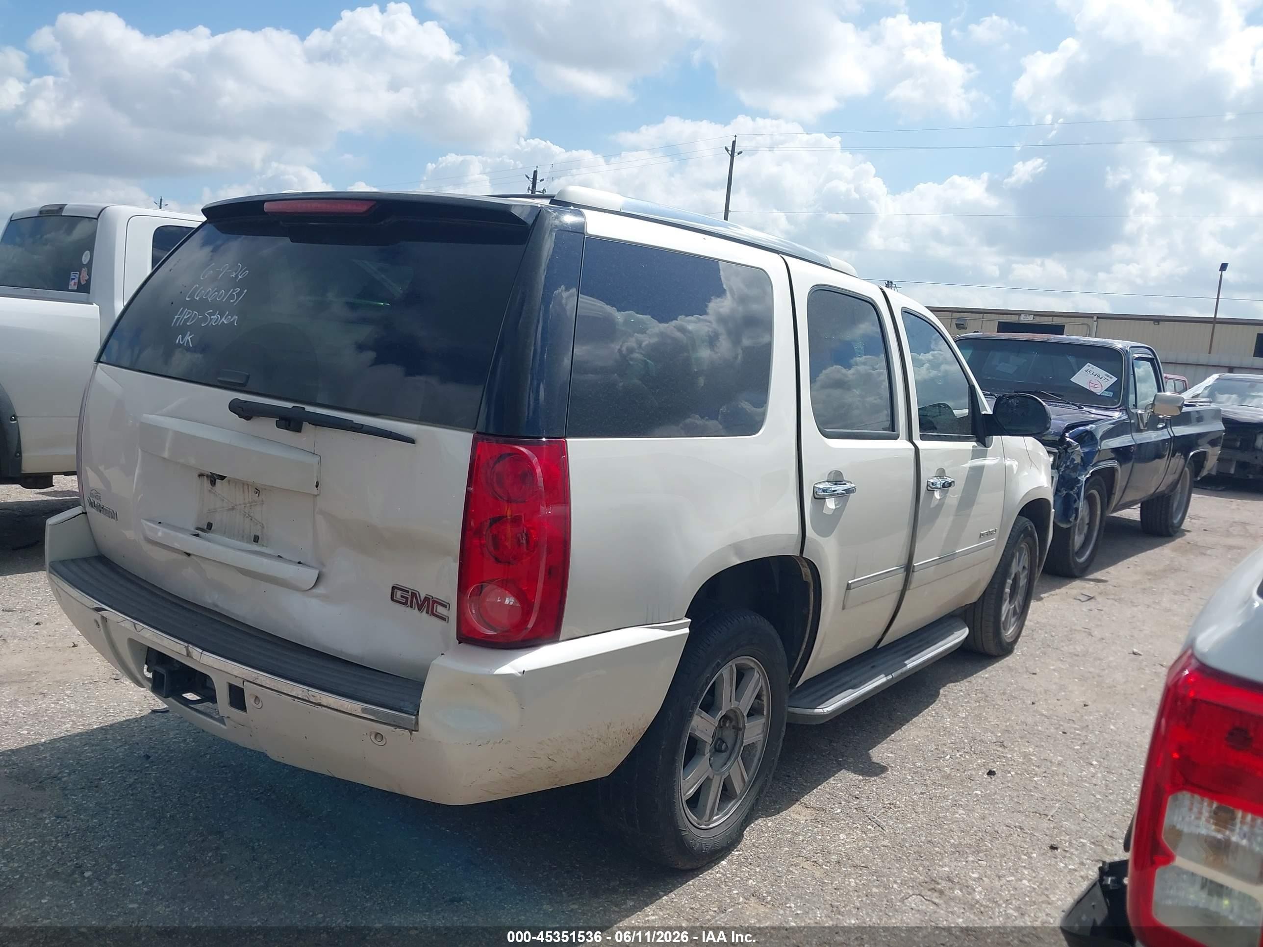 2013 Gmc Yukon Denali White vin: 1GKS1EEF9DR370417