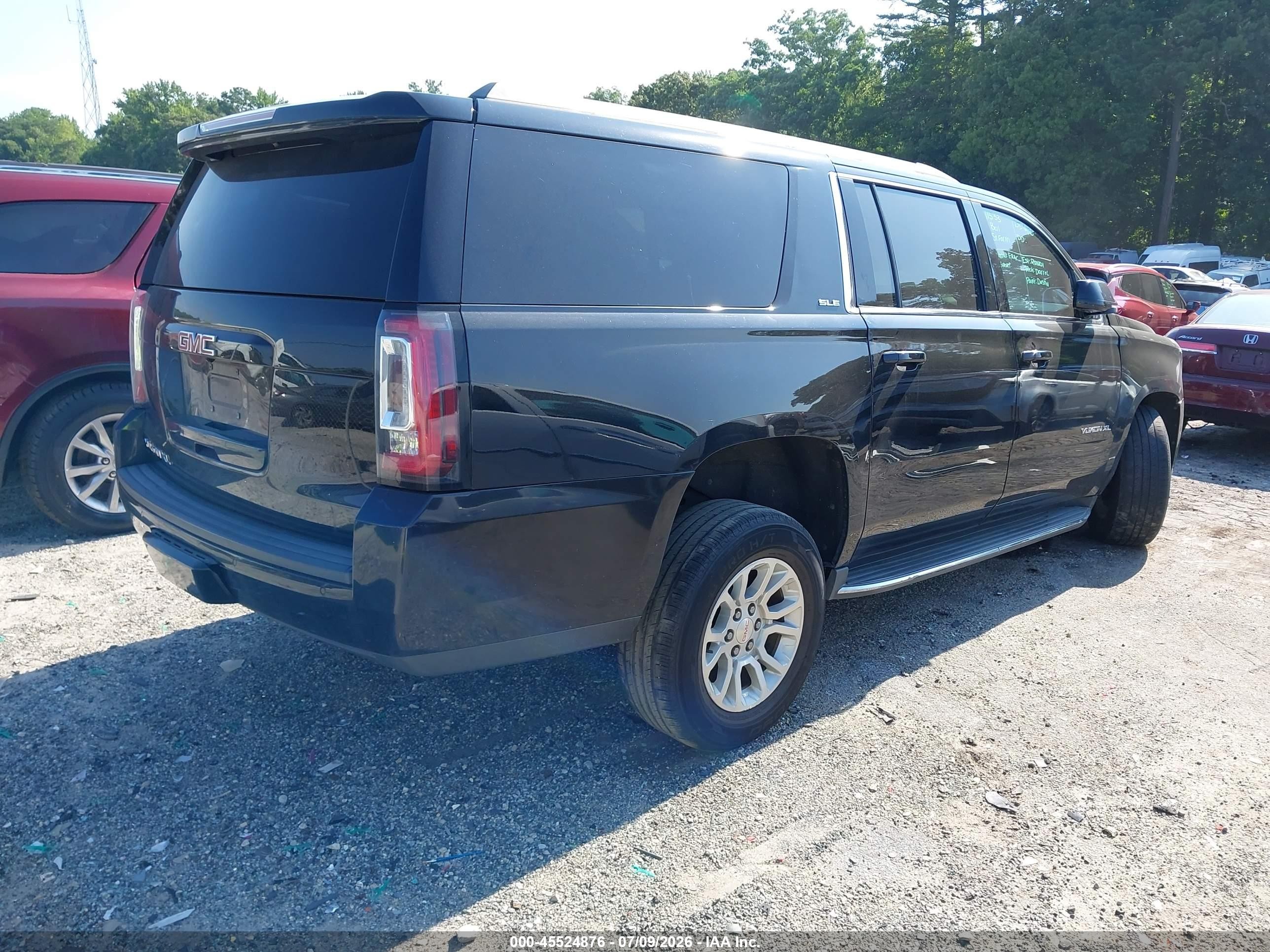 2020 Gmc Yukon Xl 2wd Sle Black vin: 1GKS1FKC0LR122975