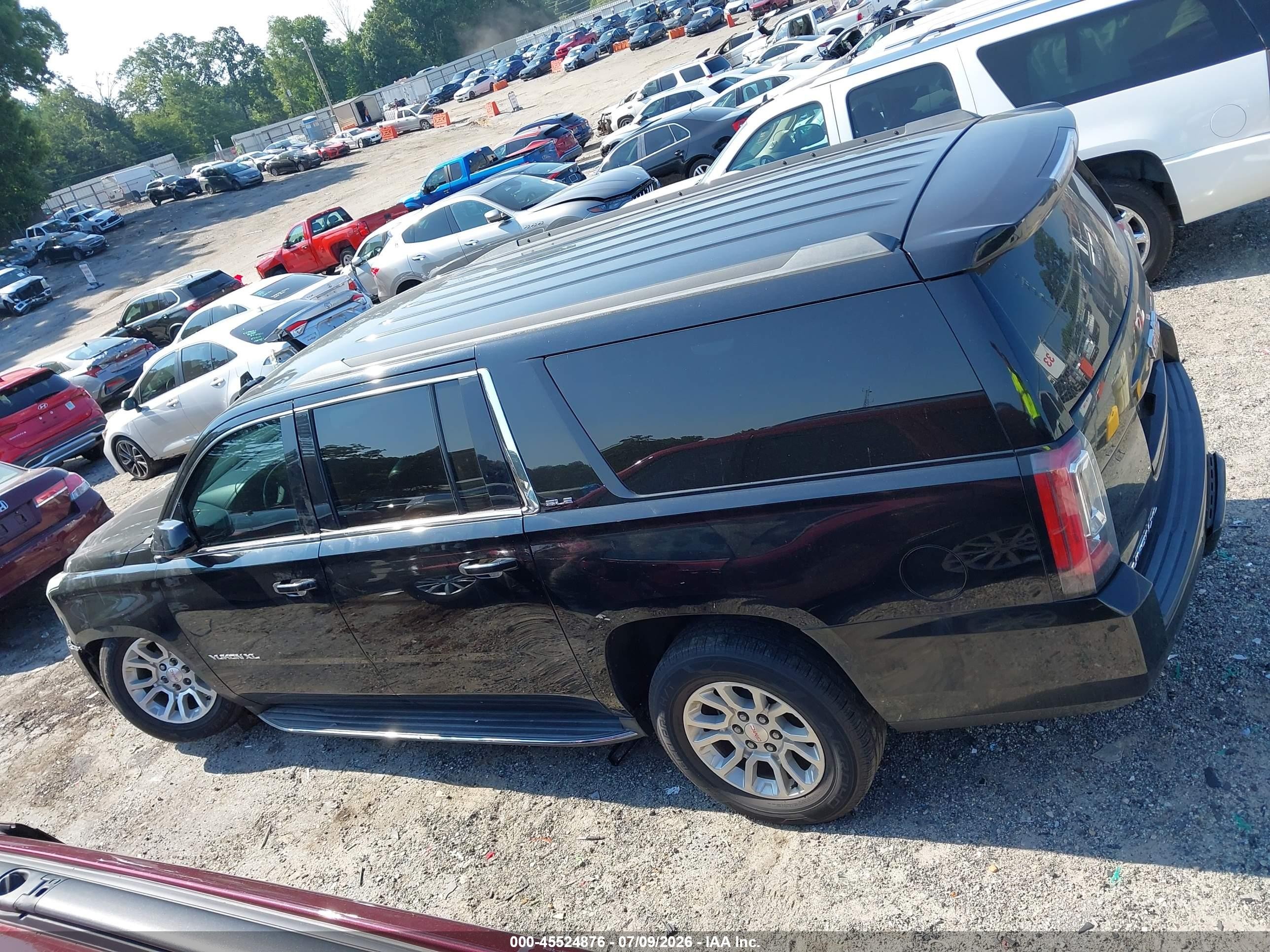 2020 Gmc Yukon Xl 2wd Sle Black vin: 1GKS1FKC0LR122975