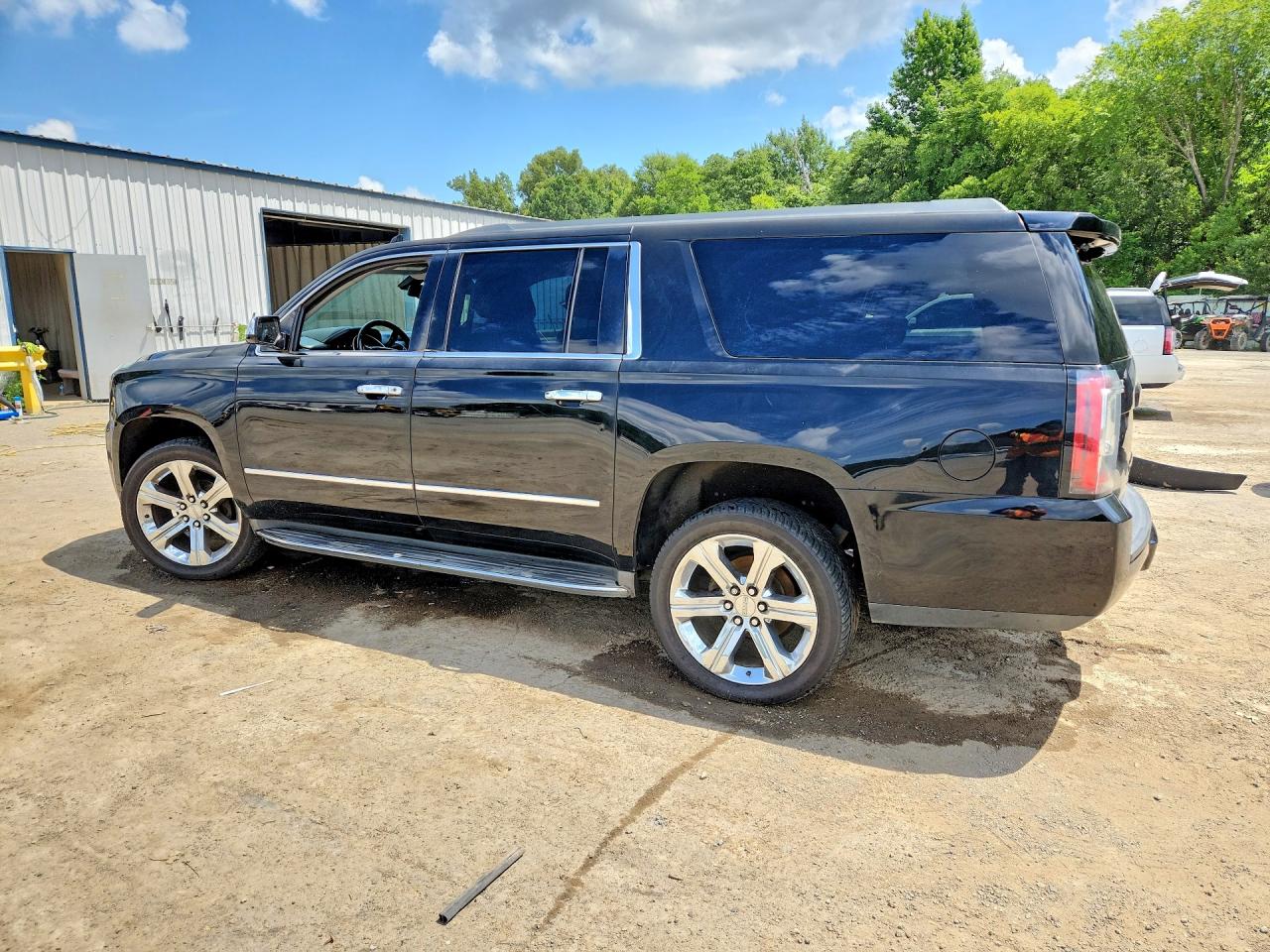2015 Gmc Yukon Xl C1500 Sle Black vin: 1GKS1GKC2FR698240