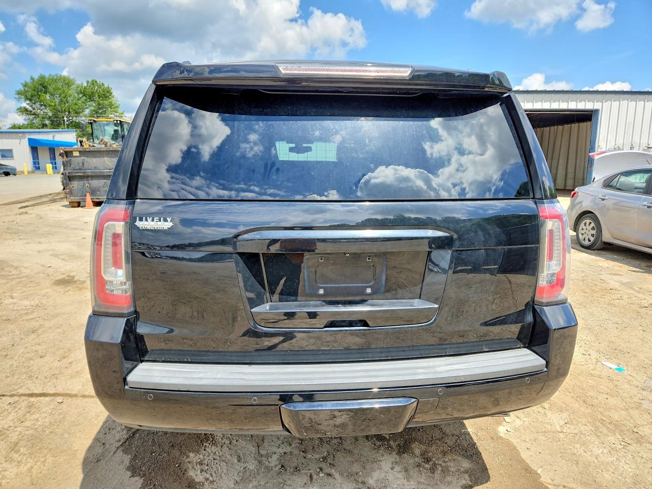2015 Gmc Yukon Xl C1500 Sle Black vin: 1GKS1GKC2FR698240
