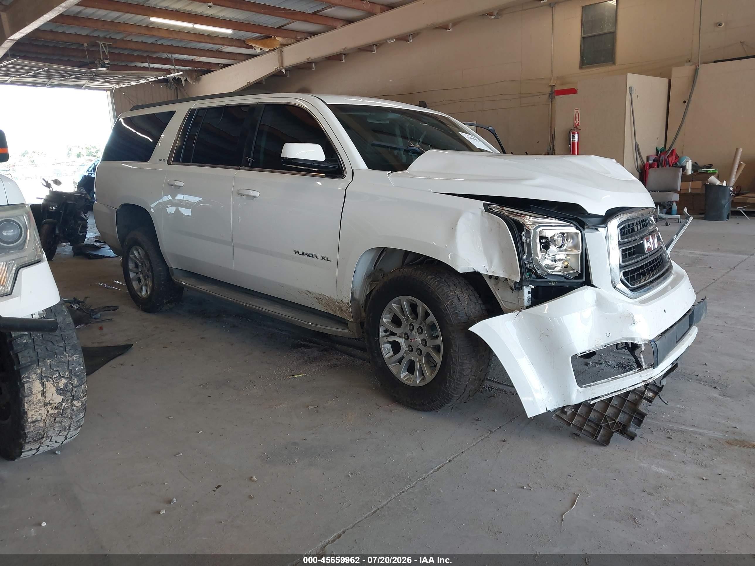 2015 Gmc Yukon Xl 1500 Sle White vin: 1GKS1GKC4FR158713