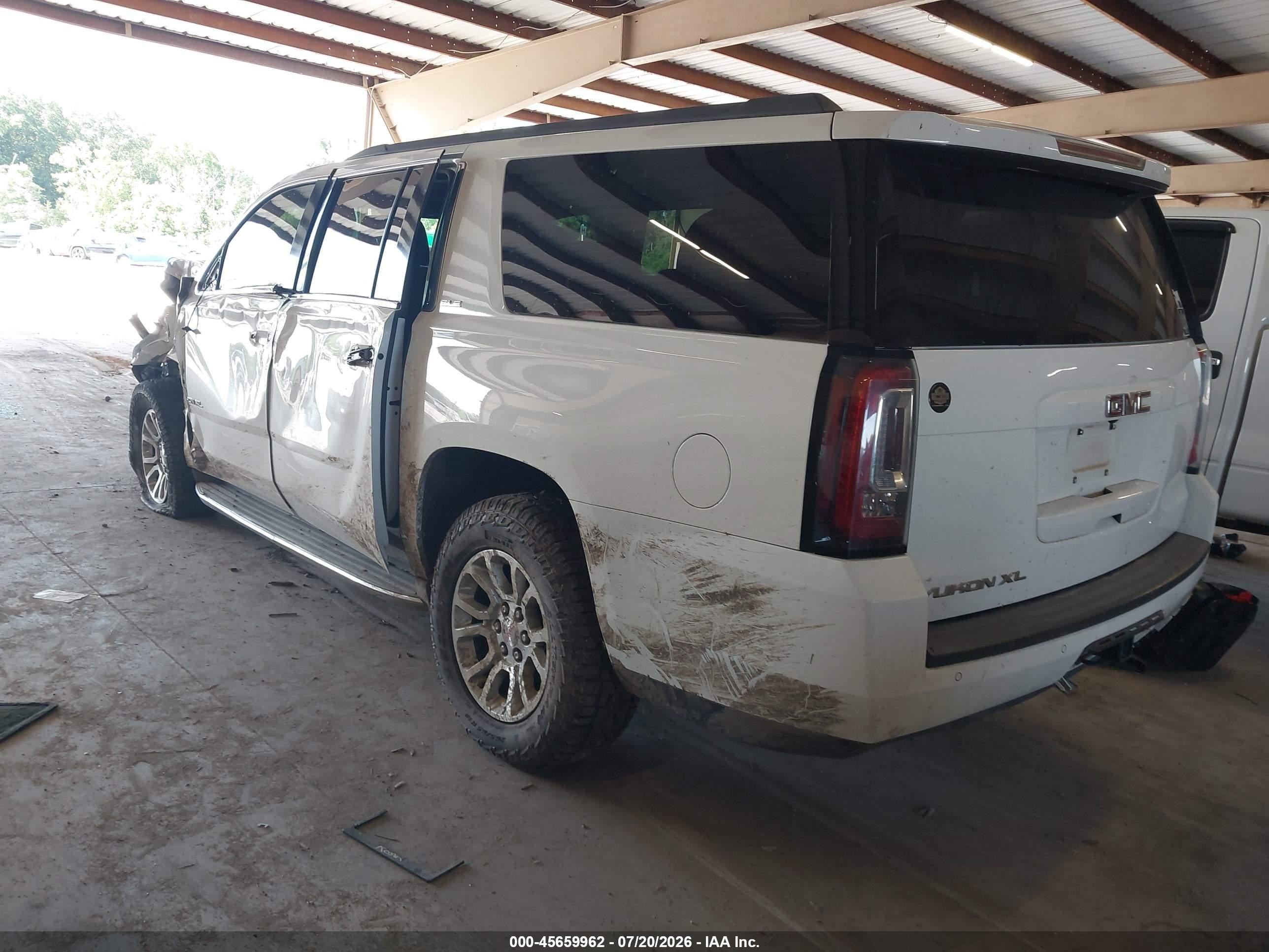 2015 Gmc Yukon Xl 1500 Sle Белый vin: 1GKS1GKC4FR158713