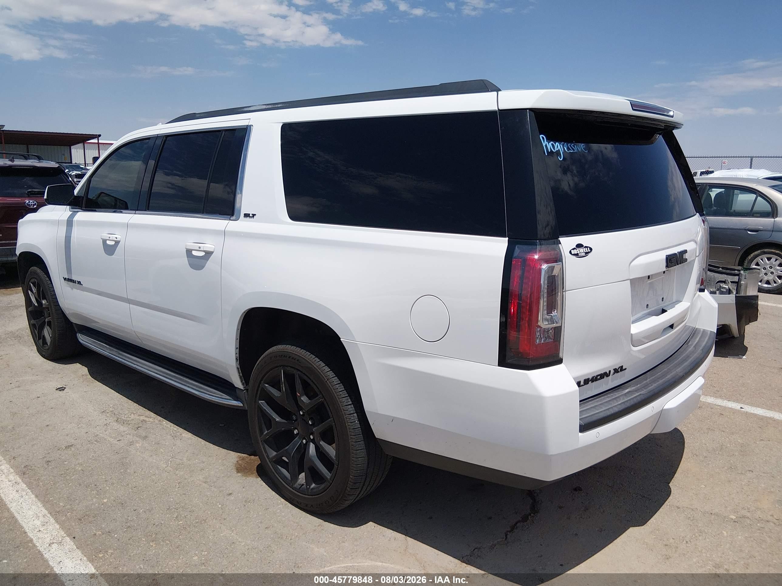 2018 Gmc Yukon Xl Slt White vin: 1GKS1GKC4JR288144