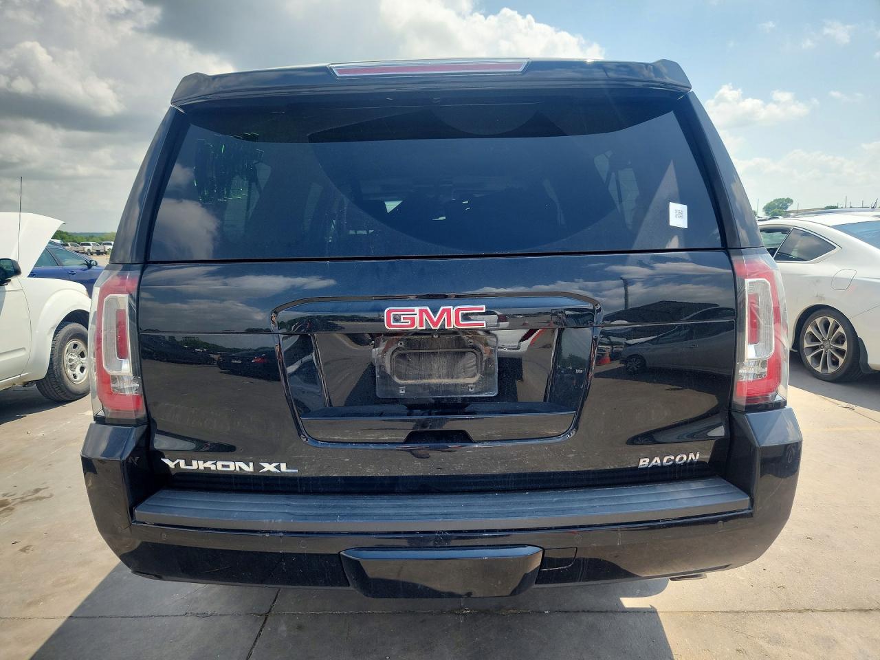2020 Gmc Yukon Xl C1500 Slt Black vin: 1GKS1GKC5LR300501