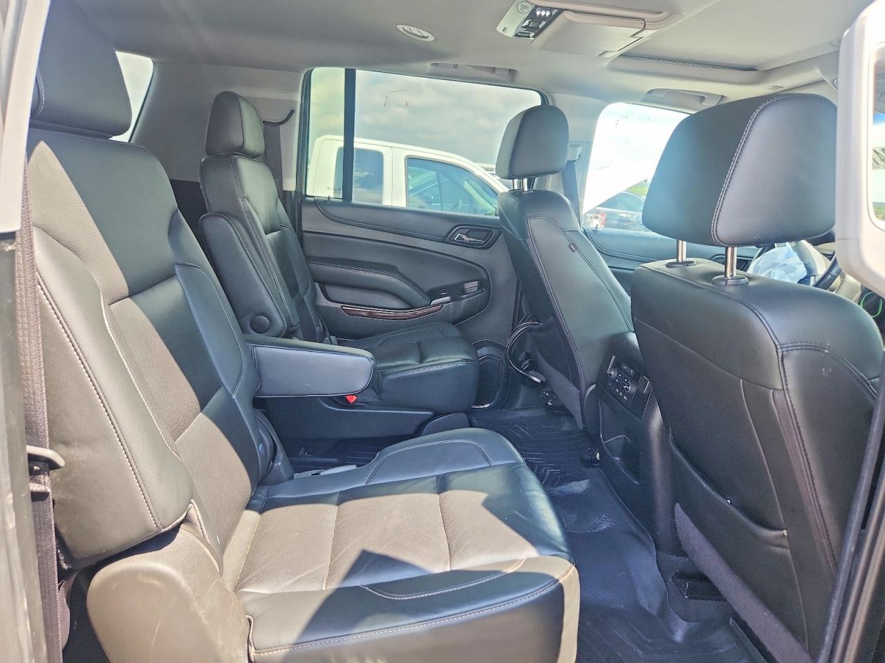 2020 Gmc Yukon Xl C1500 Slt Black vin: 1GKS1GKC5LR300501