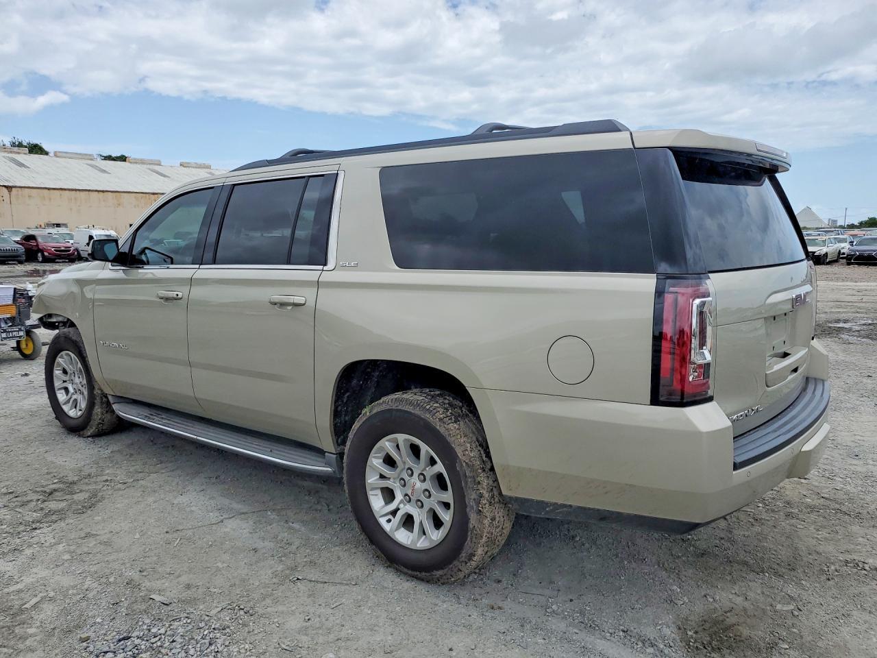2015 Gmc Yukon Xl C1500 Sle Tan vin: 1GKS1GKC8FR252206