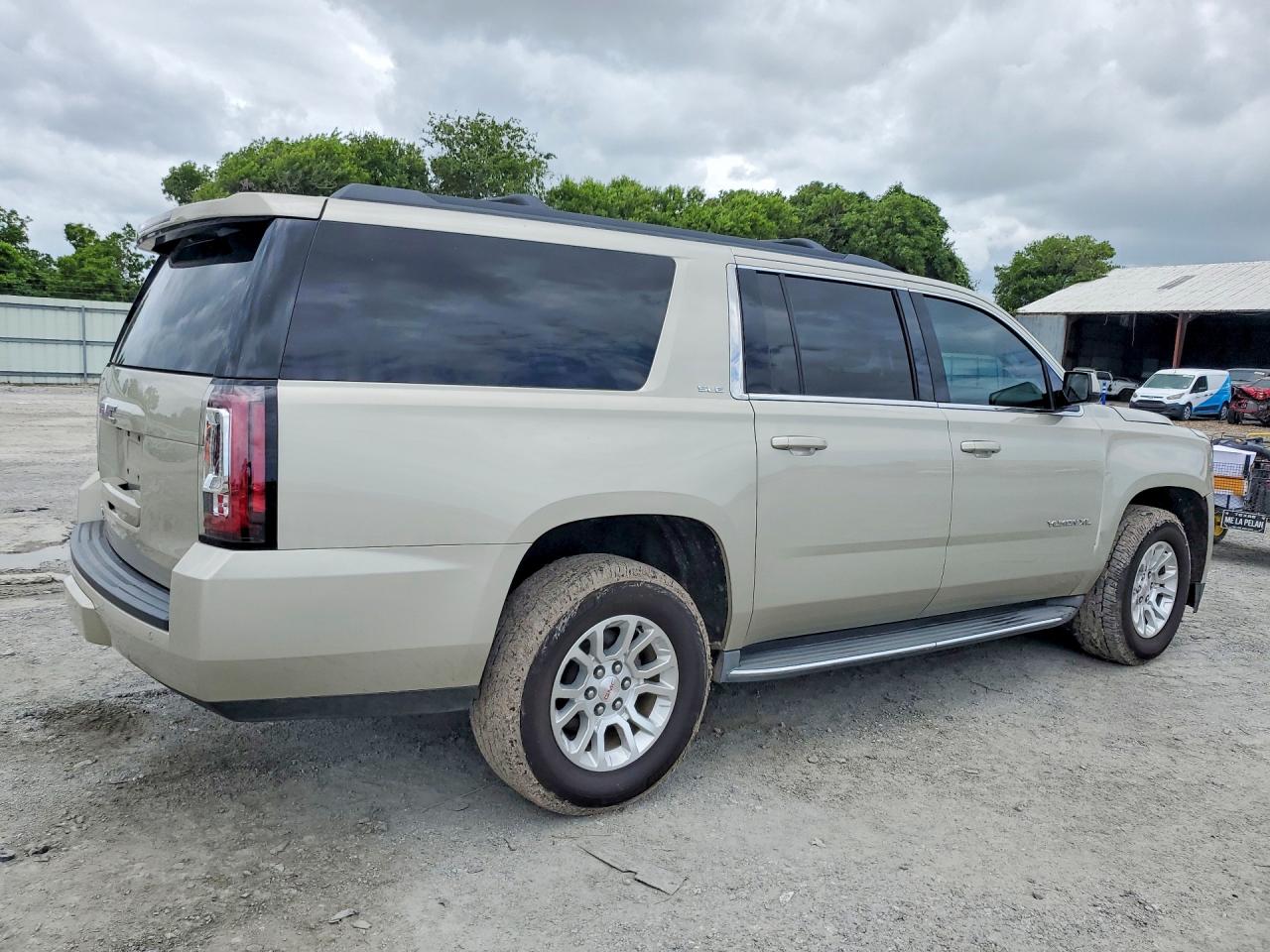 2015 Gmc Yukon Xl C1500 Sle Tan vin: 1GKS1GKC8FR252206