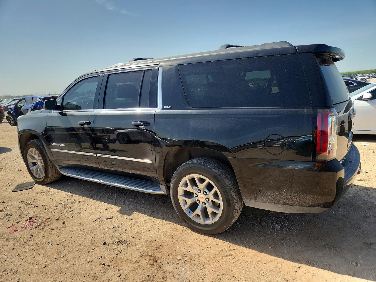 2015 Gmc Yukon Xl C1500 Slt Black vin: 1GKS1HKC1FR194428