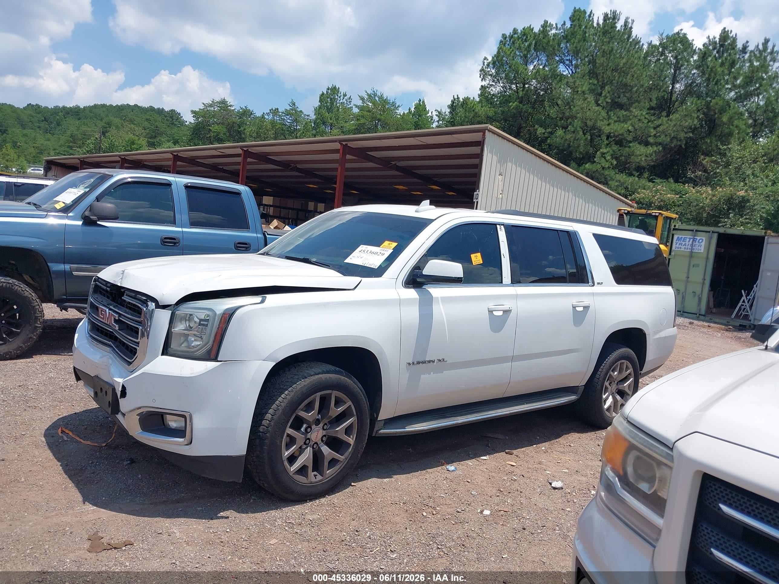 2015 Gmc Yukon Xl 1500 Slt White vin: 1GKS1HKC1FR510068