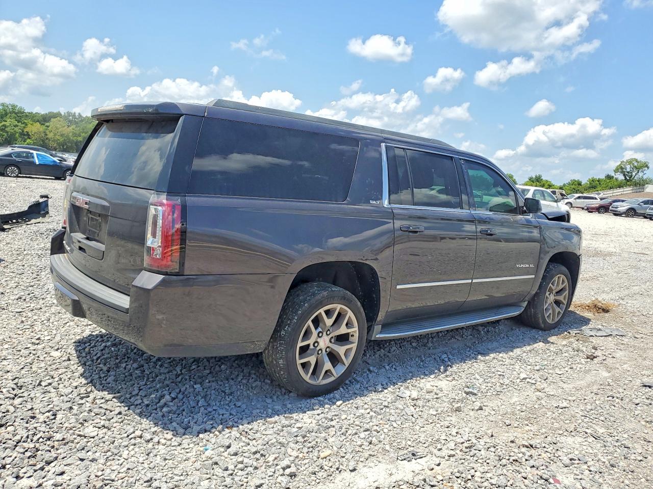 2015 Gmc Yukon Xl C1500 Slt Charcoal vin: 1GKS1HKC1FR536377