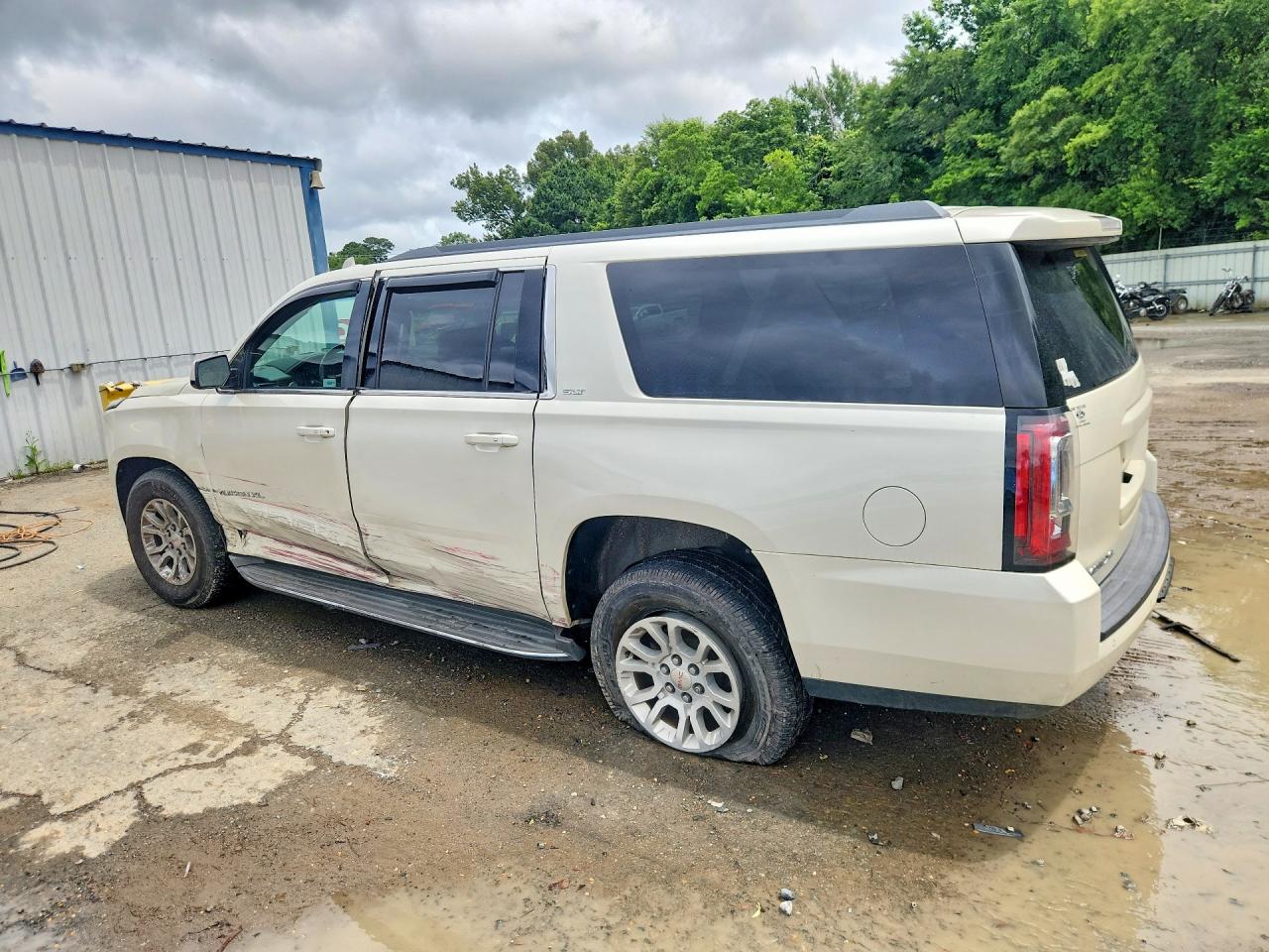 2015 Gmc Yukon Xl C1500 Slt White vin: 1GKS1HKC4FR576582
