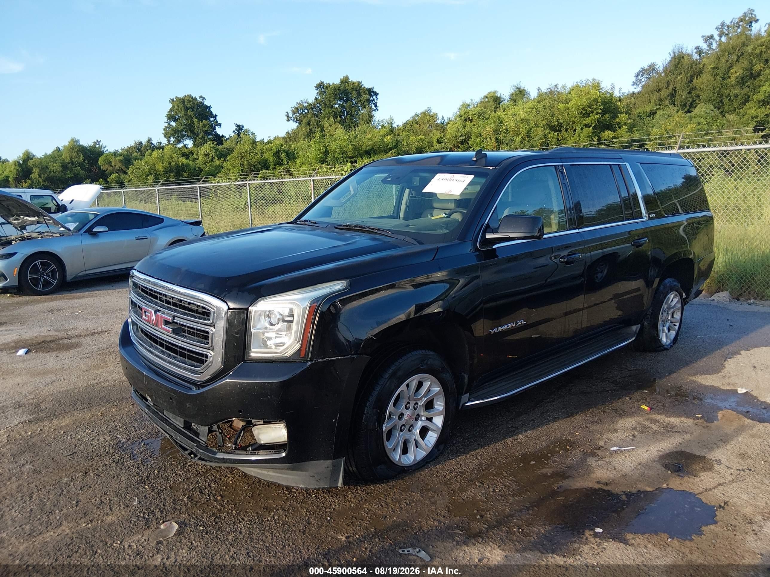 2015 Gmc Yukon Xl 1500 Slt Черный vin: 1GKS1HKC6FR135102