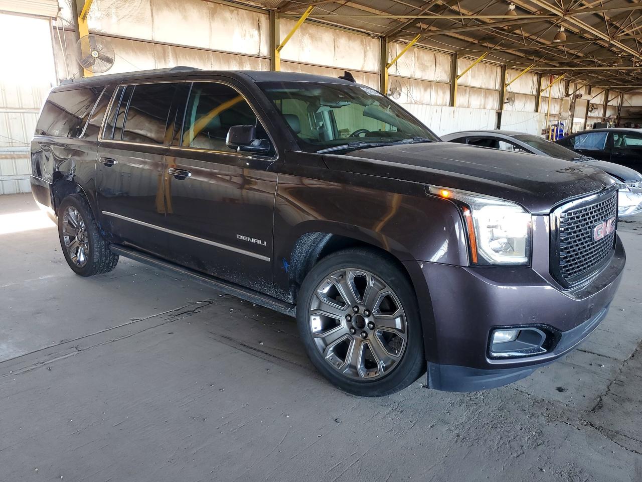 2015 Gmc Yukon Xl Denali Коричневый vin: 1GKS1JKJ2FR654590