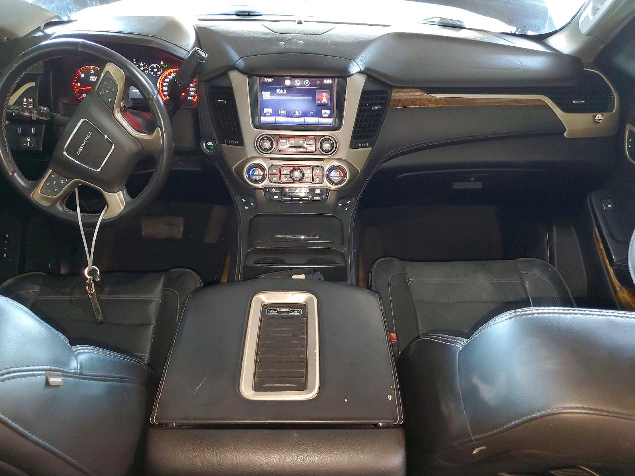 2015 Gmc Yukon Xl Denali Коричневый vin: 1GKS1JKJ2FR654590