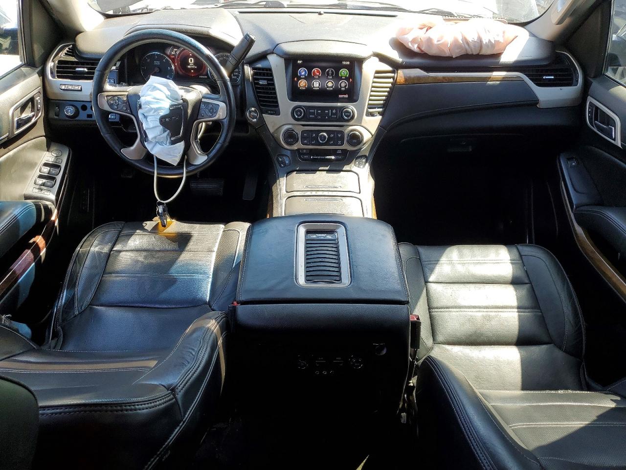 2015 Gmc Yukon Xl Черный vin: 1GKS1JKJ3FR189186