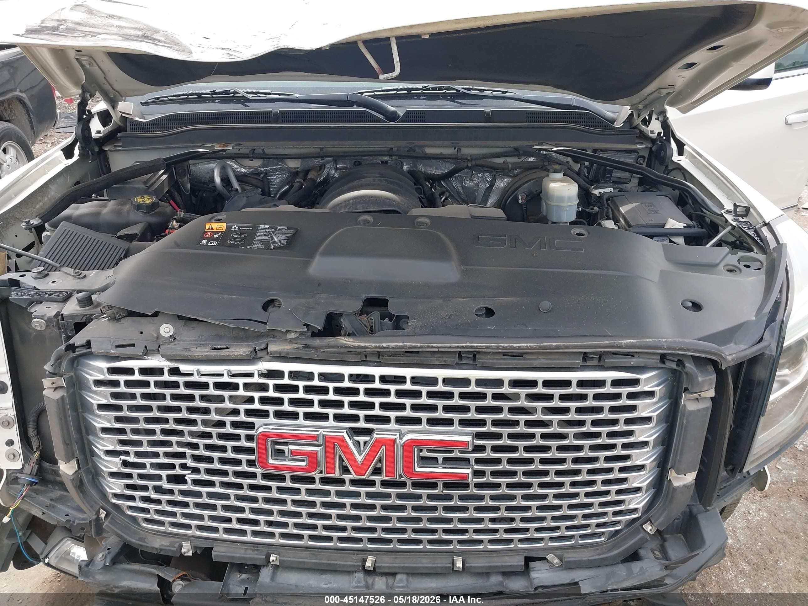 2015 Gmc Yukon Xl 1500 Denali White vin: 1GKS1JKJ3FR738496