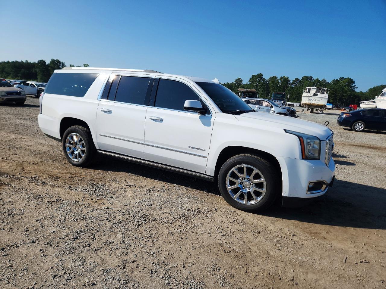 2015 Gmc Yukon Xl Denali White vin: 1GKS1JKJ4FR726485