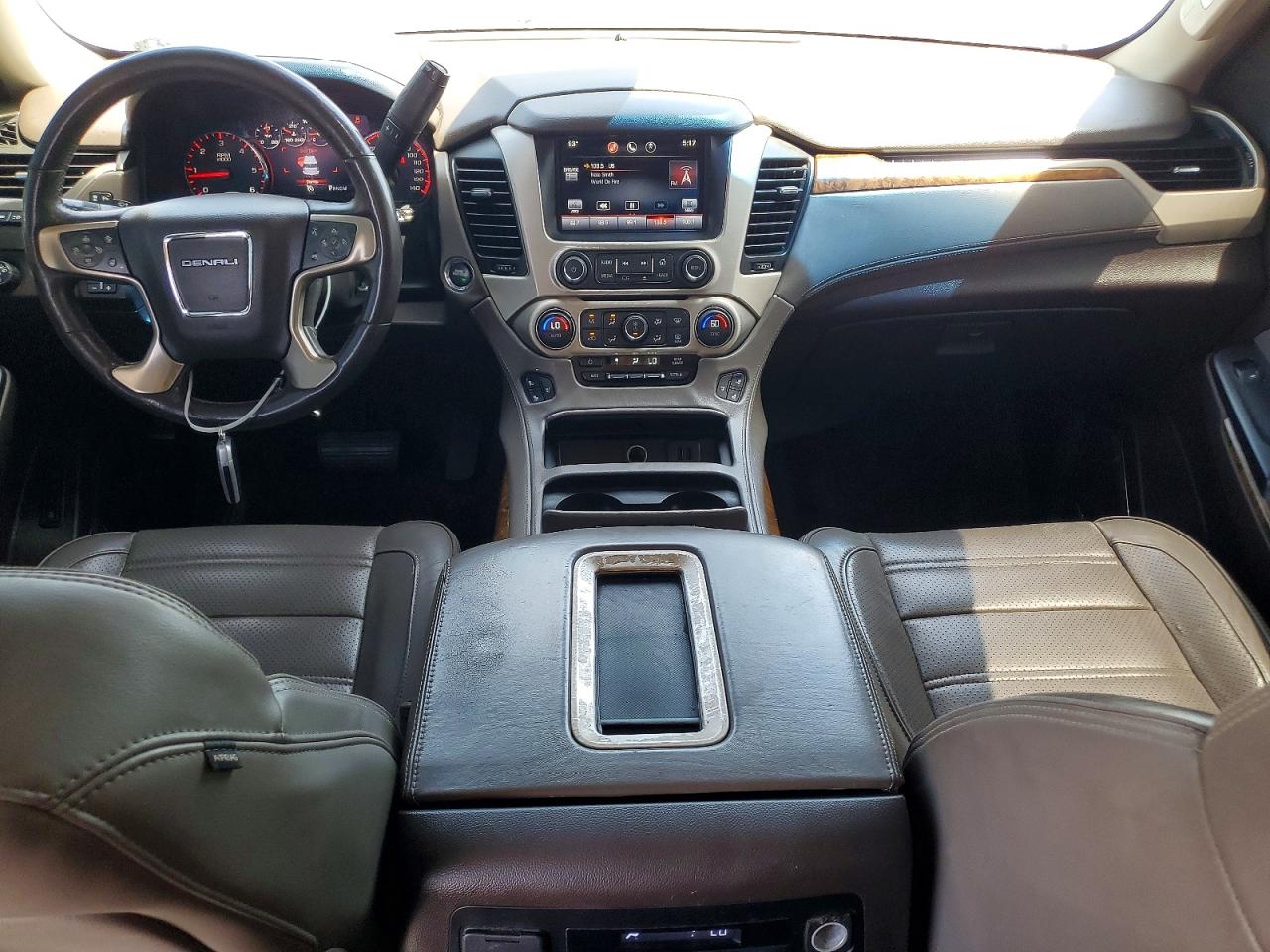 2015 Gmc Yukon Xl Denali Black vin: 1GKS1JKJ5FR143665