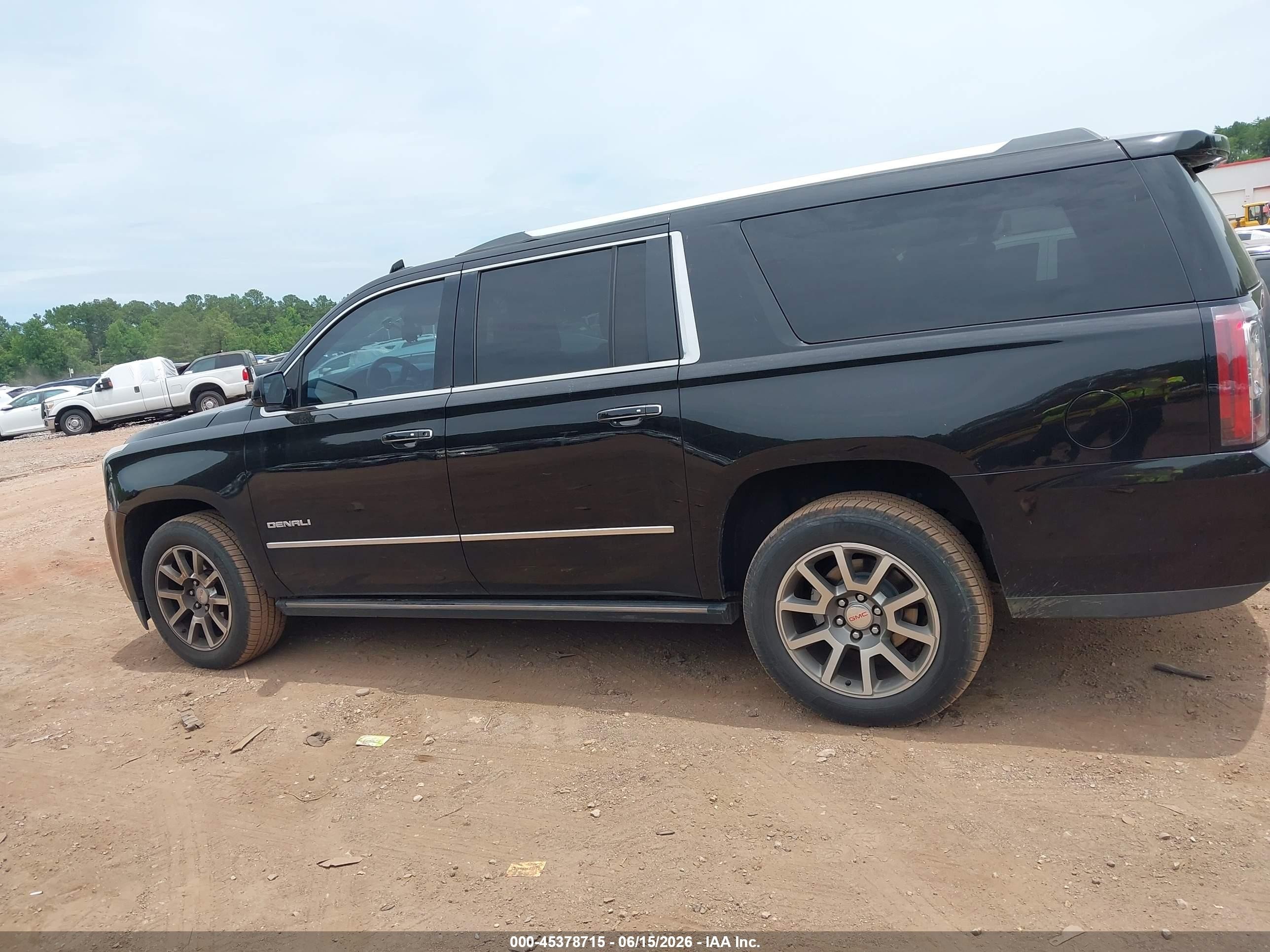 2015 Gmc Yukon Xl 1500 Denali Черный vin: 1GKS1JKJ7FR613257