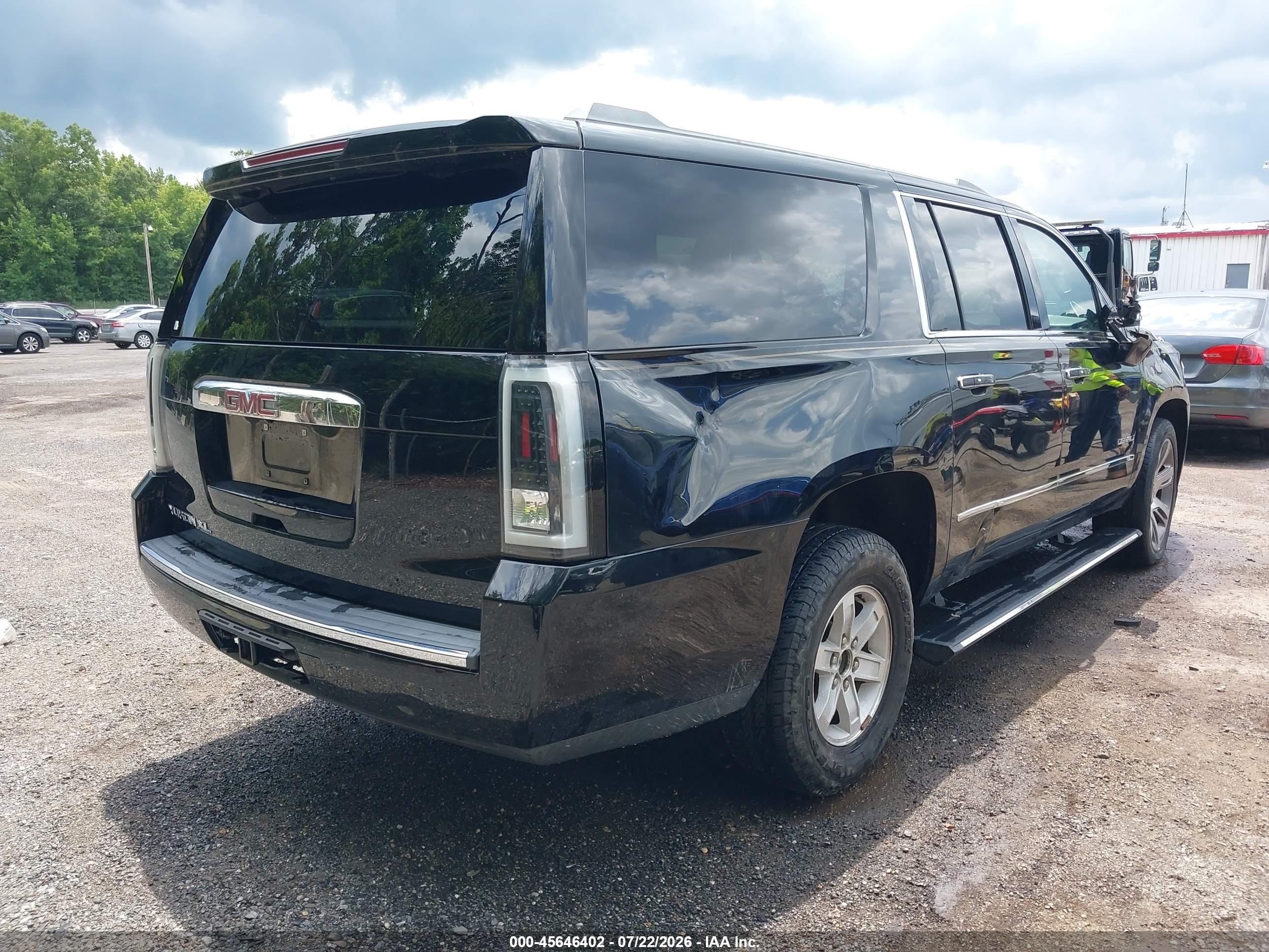 2015 Gmc Yukon Xl 1500 Denali Black vin: 1GKS1JKJ8FR733052