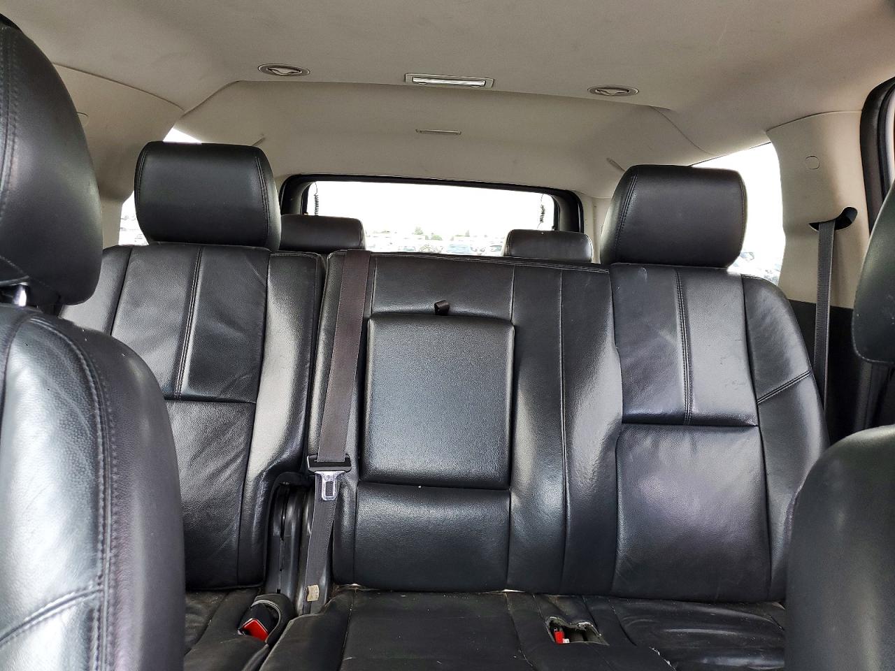 2014 Gmc Yukon Xl C1500 Slt White vin: 1GKS1KE01ER234715