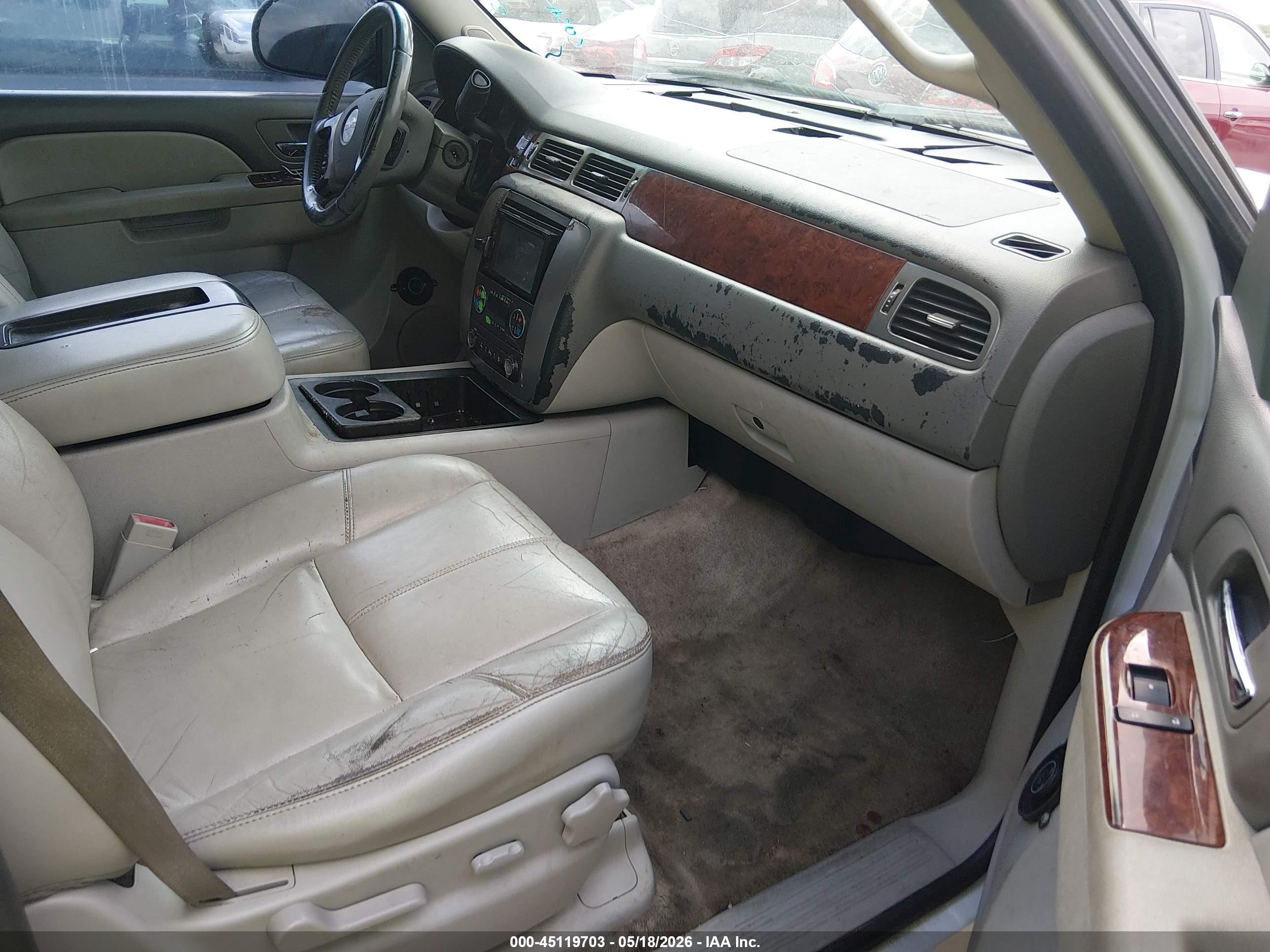 2011 Gmc Yukon Xl 1500 Slt White vin: 1GKS1KE02BR216770